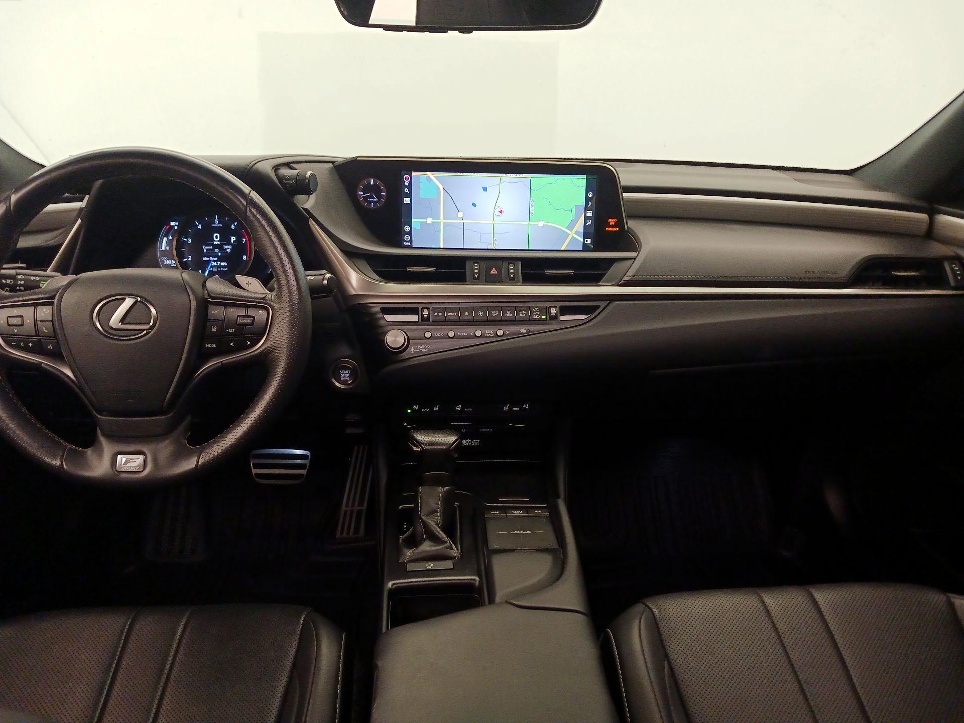 Thumbnail: 2021 Lexus ES - 9