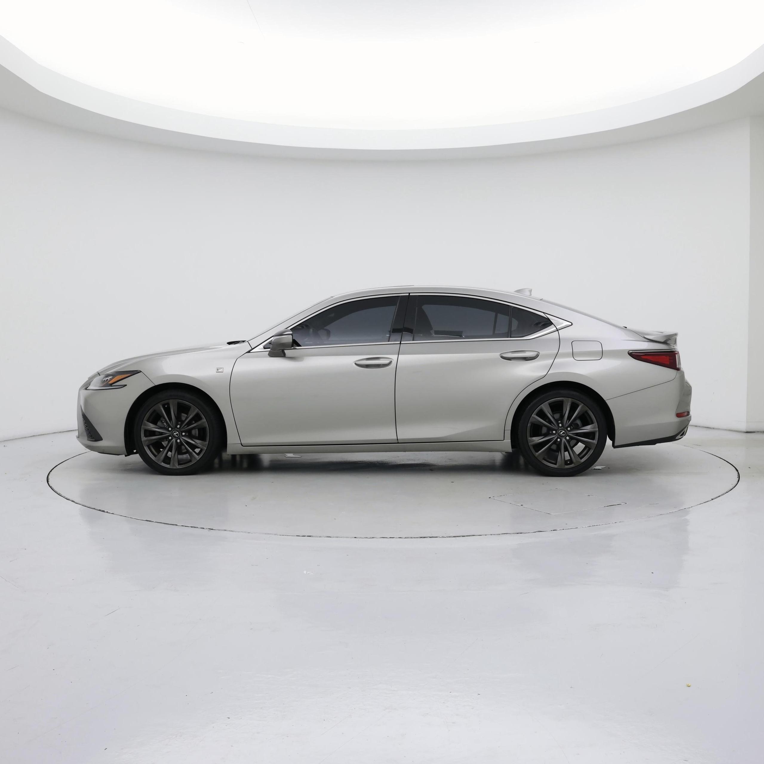 Thumbnail: 2021 Lexus ES - 3