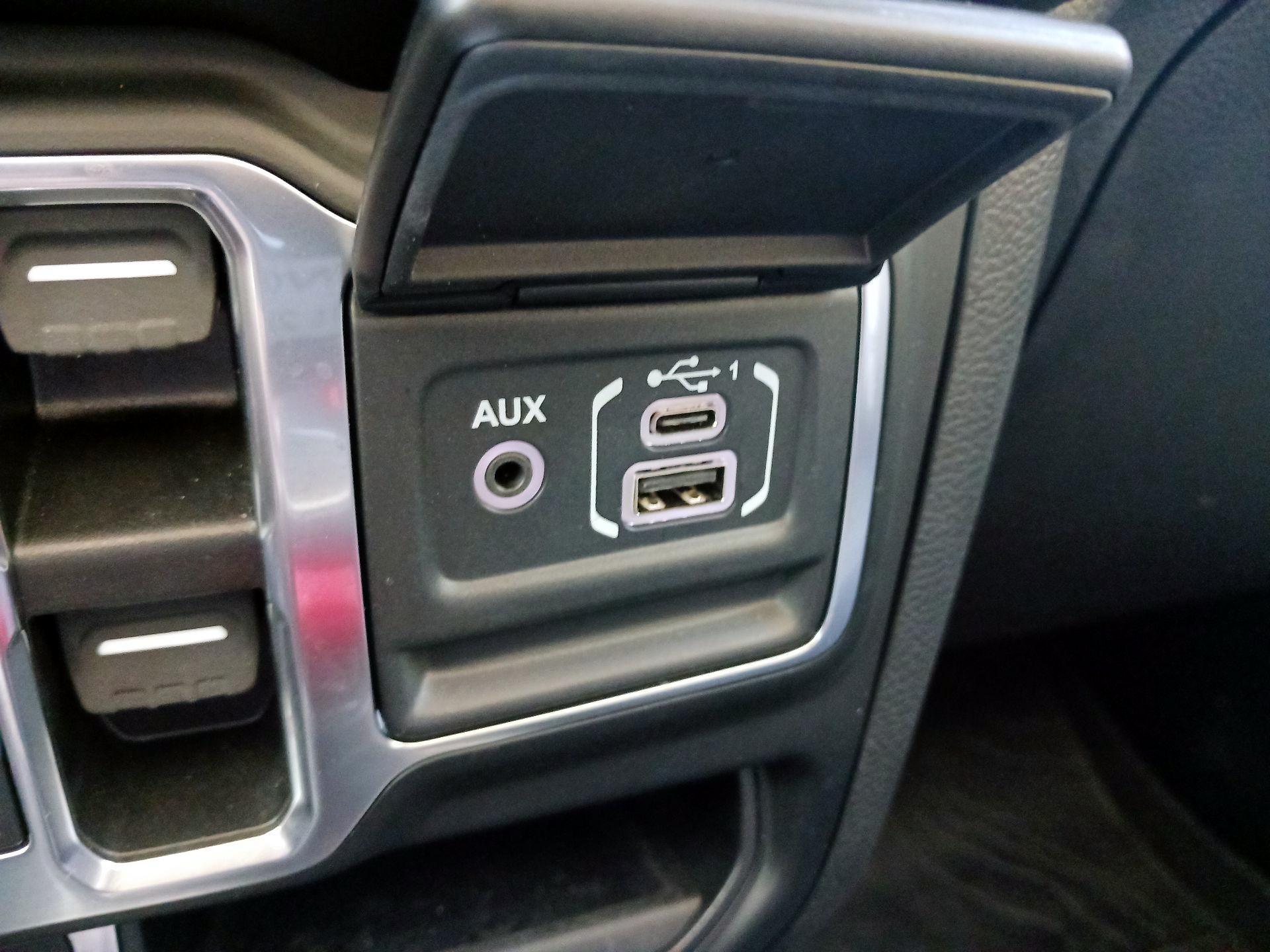 Thumbnail: 2022 Jeep Gladiator - 19