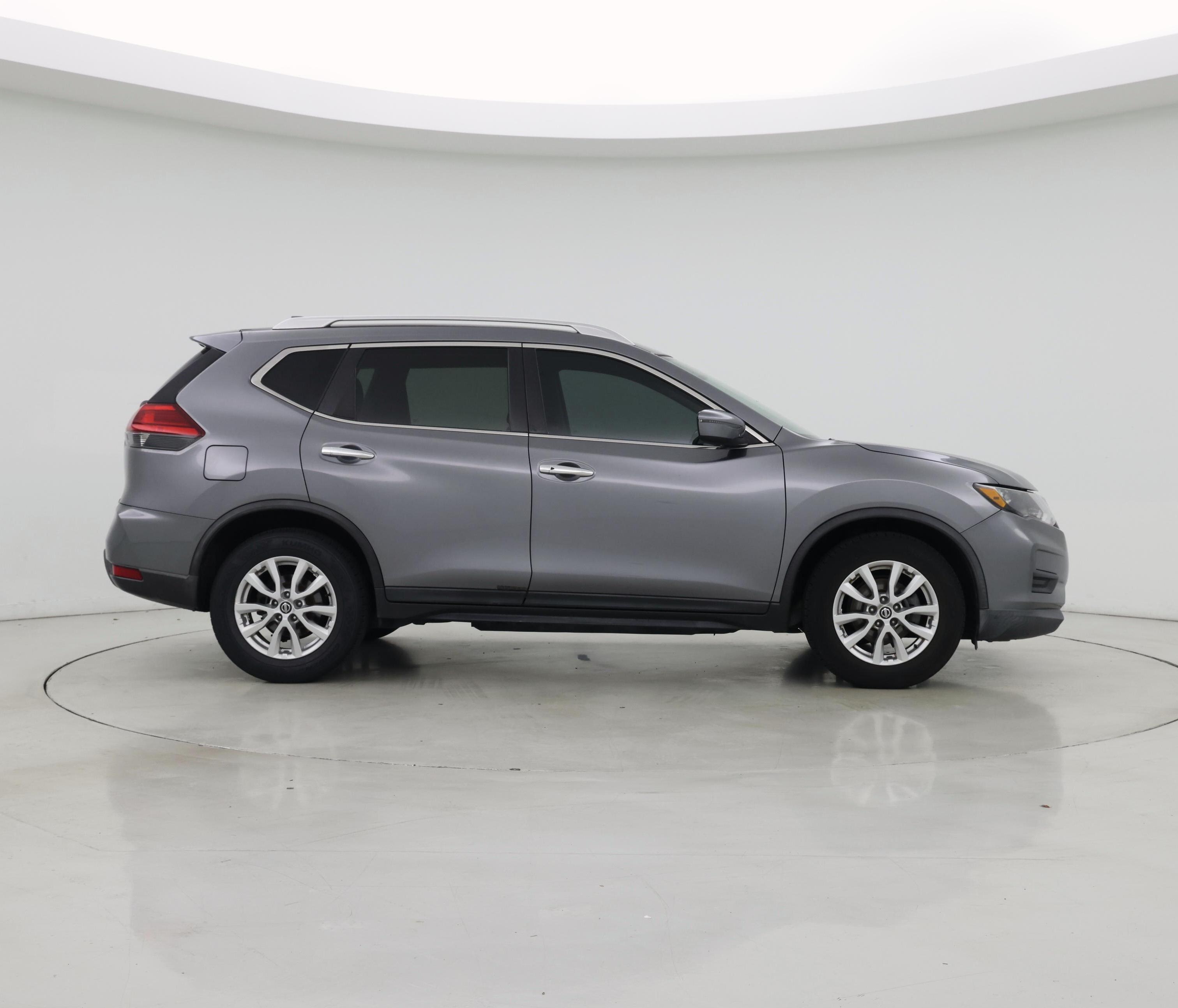 Thumbnail: 2017 Nissan Rogue - 7