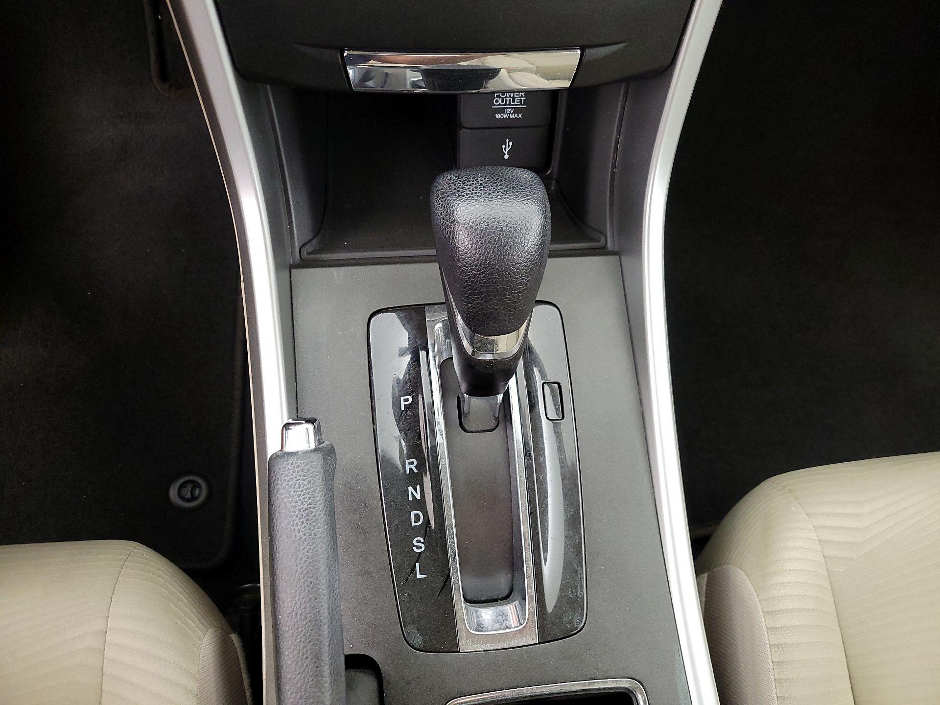 Thumbnail: 2015 Honda Accord - 17