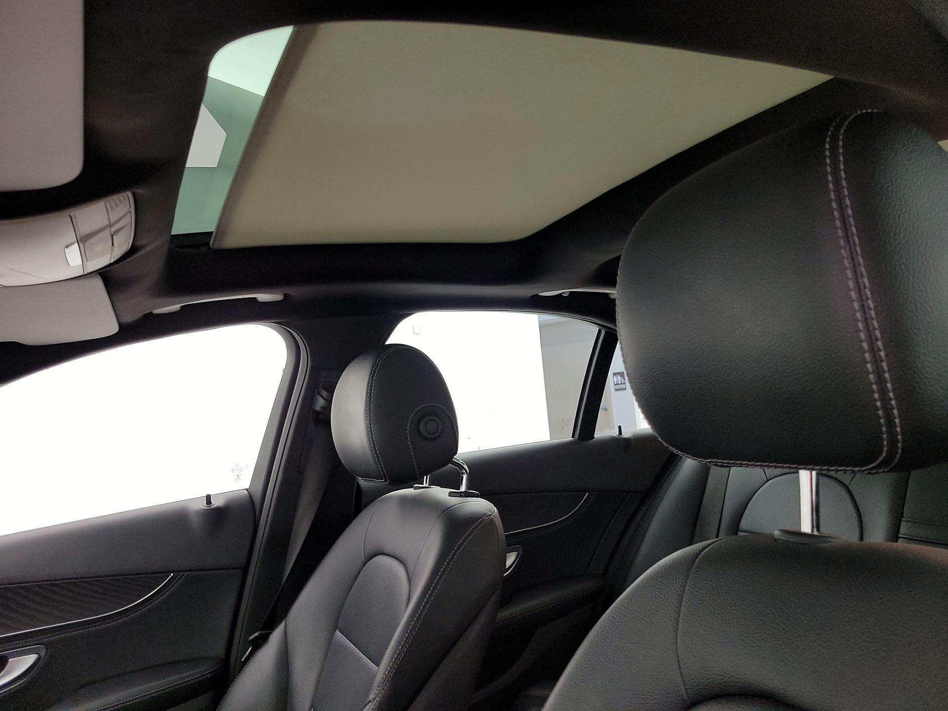 Thumbnail: 2016 Mercedes-Benz C-Class - 19