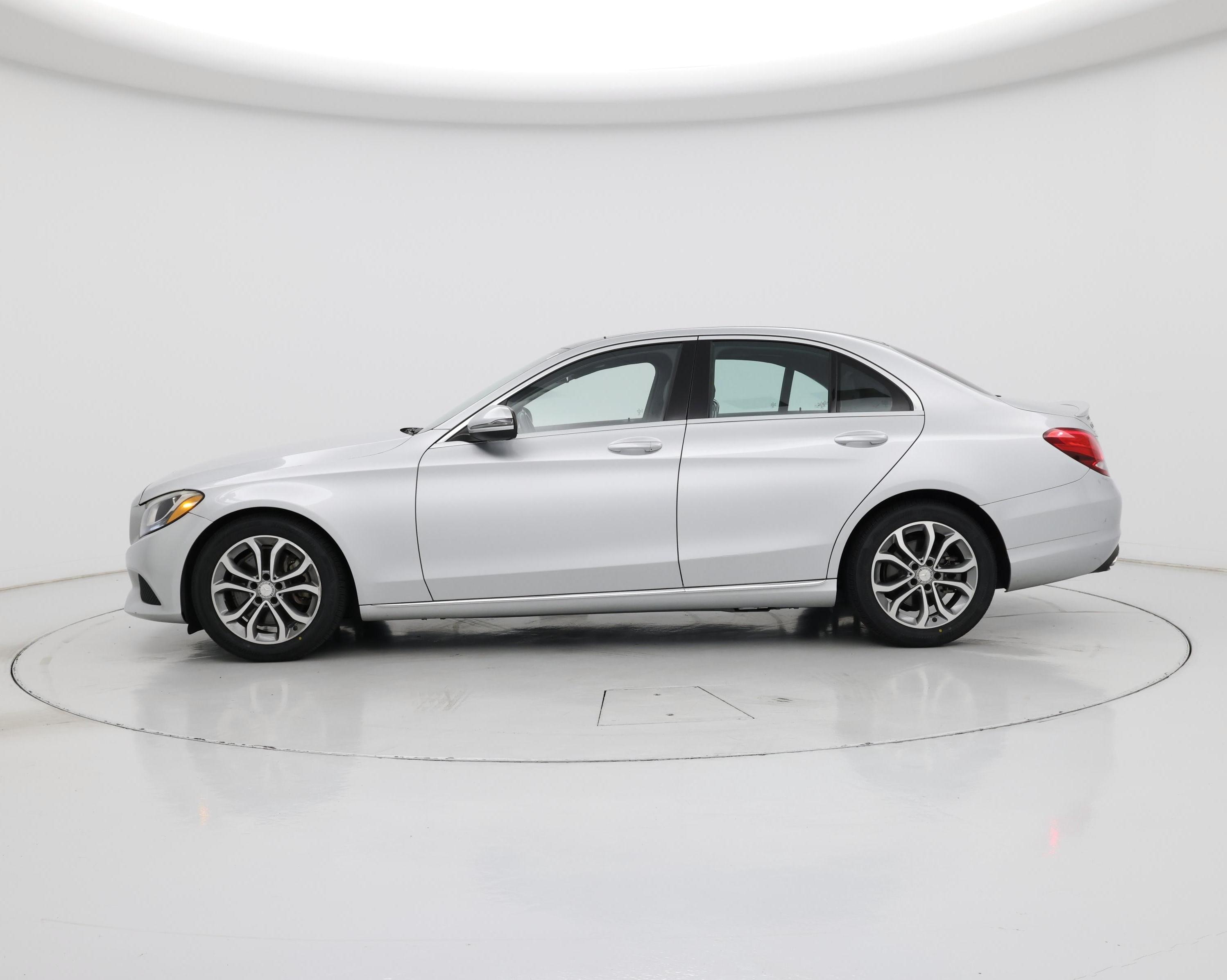Thumbnail: 2016 Mercedes-Benz C-Class - 3