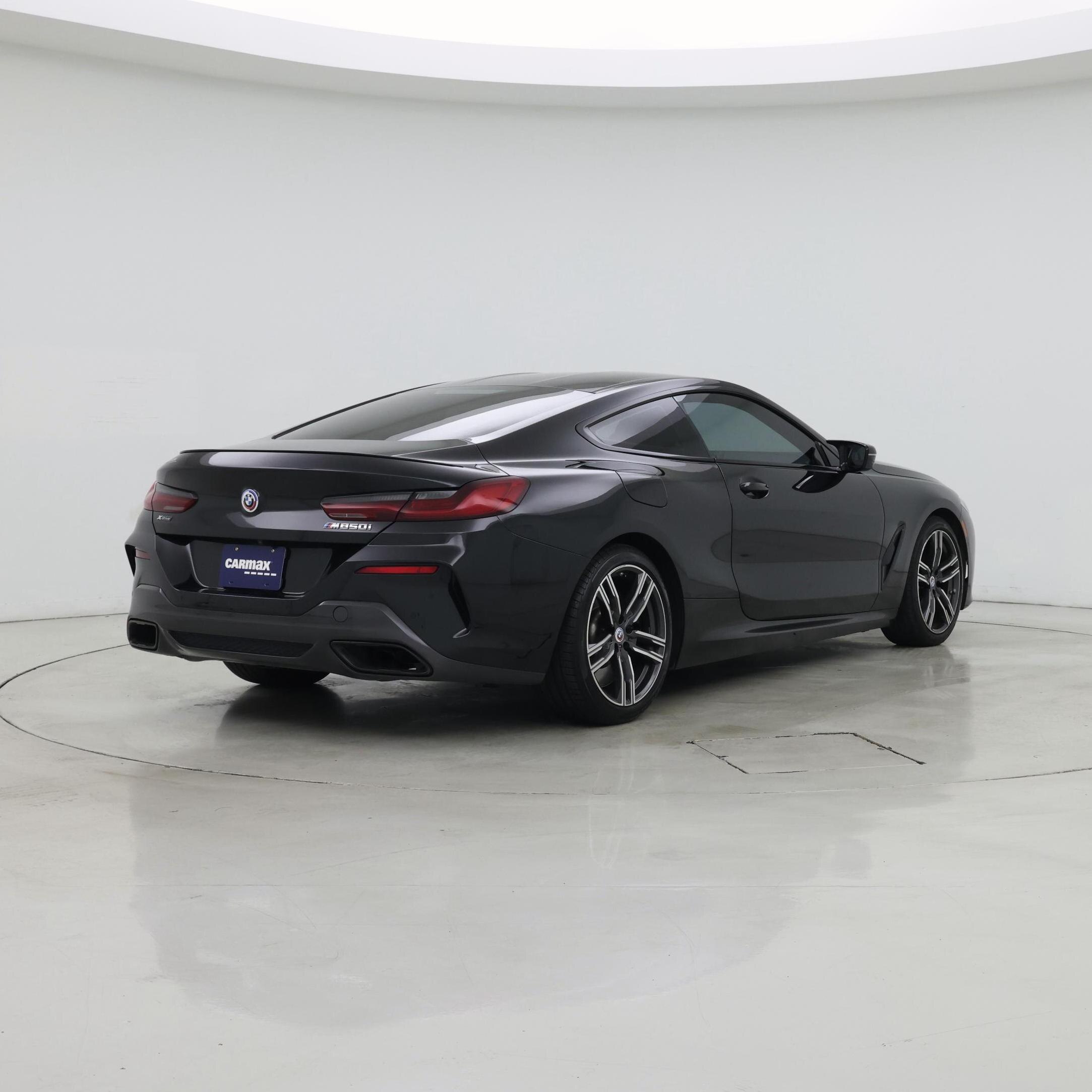 Thumbnail: 2023 BMW 8 Series - 8