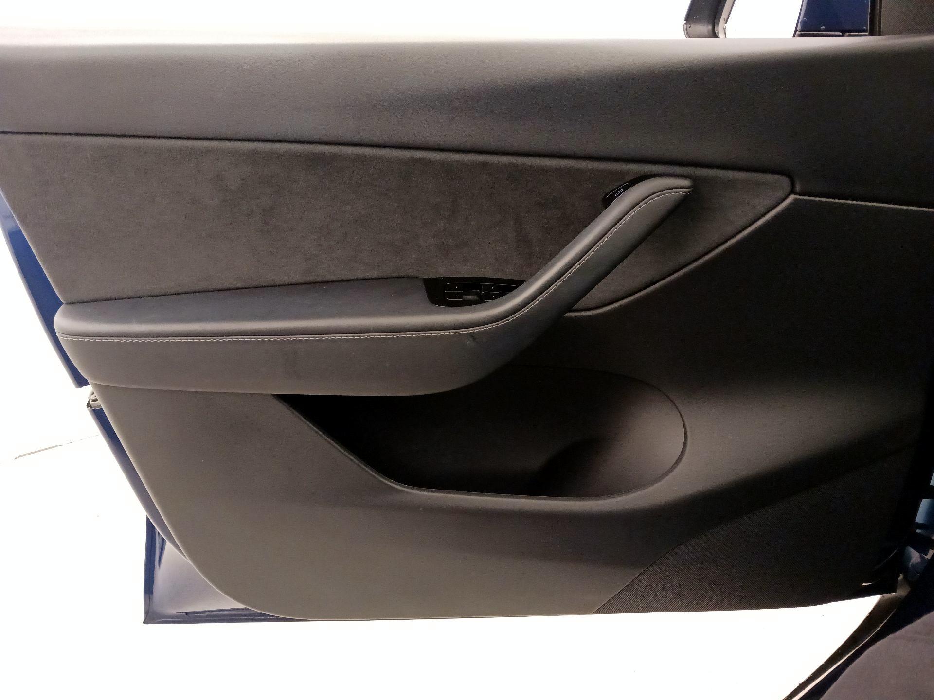 Thumbnail: 2021 Tesla Model Y - 12