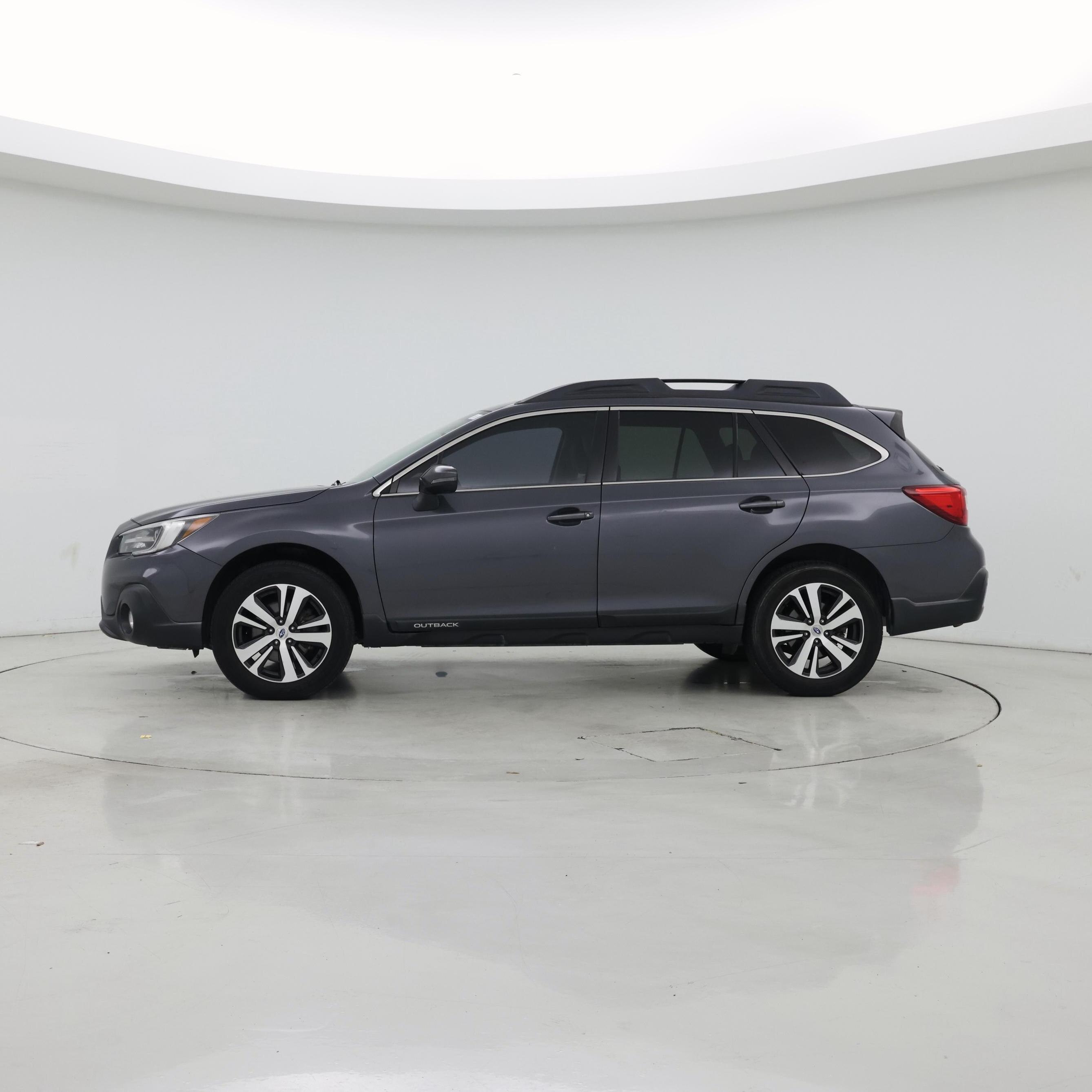 Thumbnail: 2018 Subaru Outback - 3