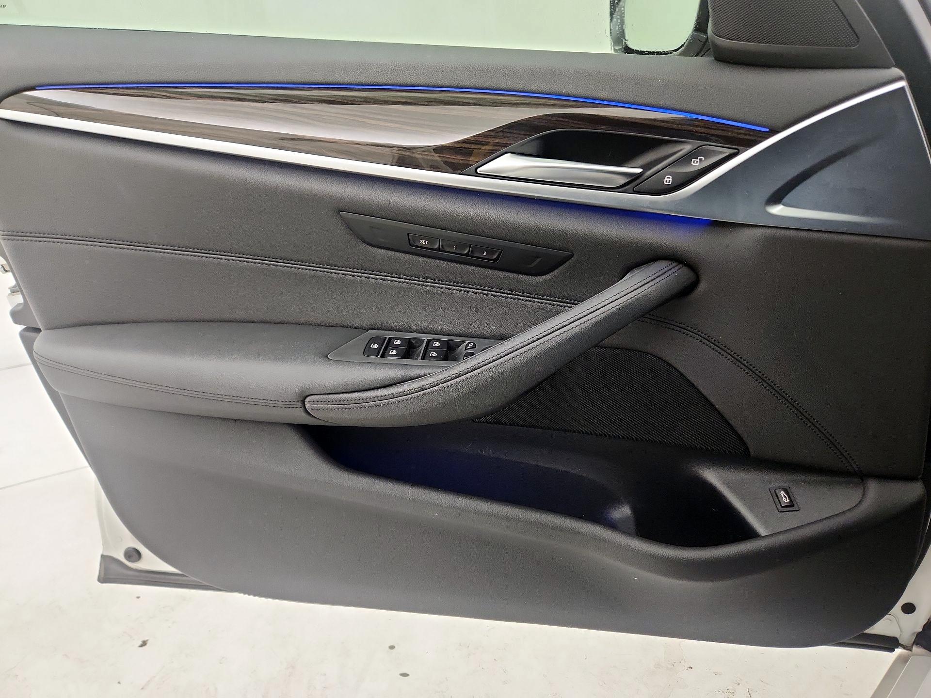 Thumbnail: 2020 BMW 5 Series - 12