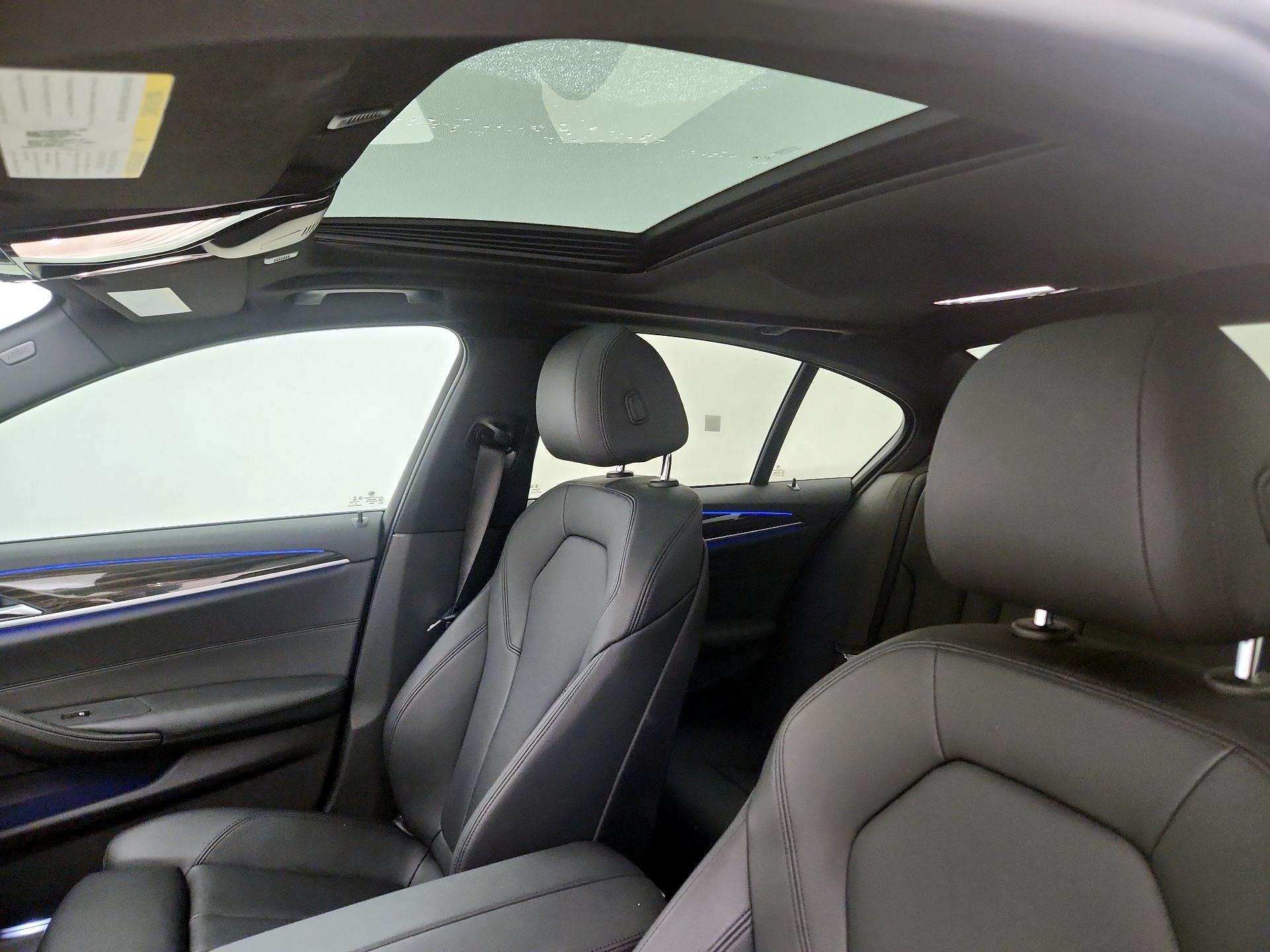 Thumbnail: 2020 BMW 5 Series - 20