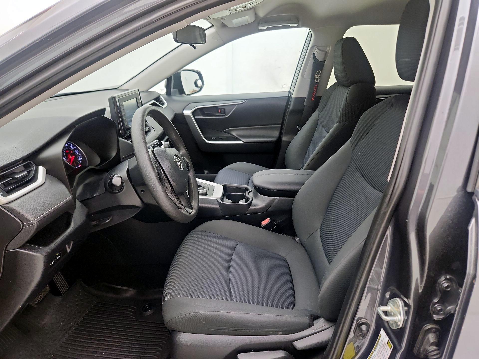 Thumbnail: 2019 Toyota RAV4 - 11