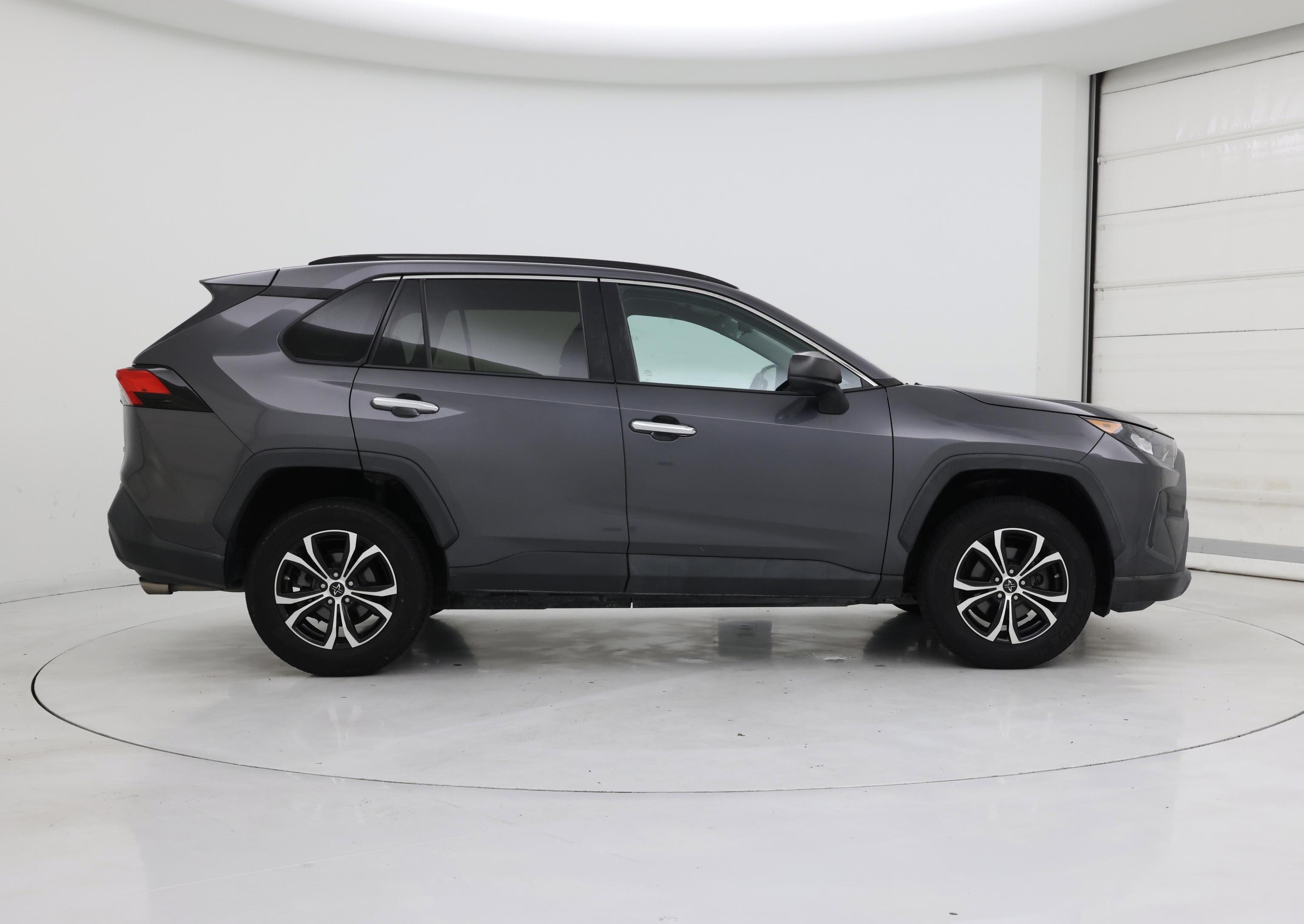Thumbnail: 2019 Toyota RAV4 - 7
