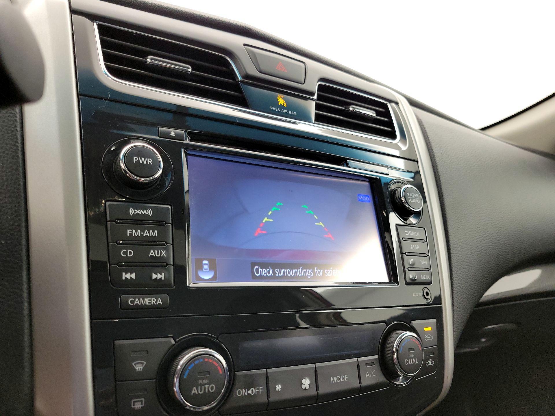 Thumbnail: 2013 Nissan Altima - 15