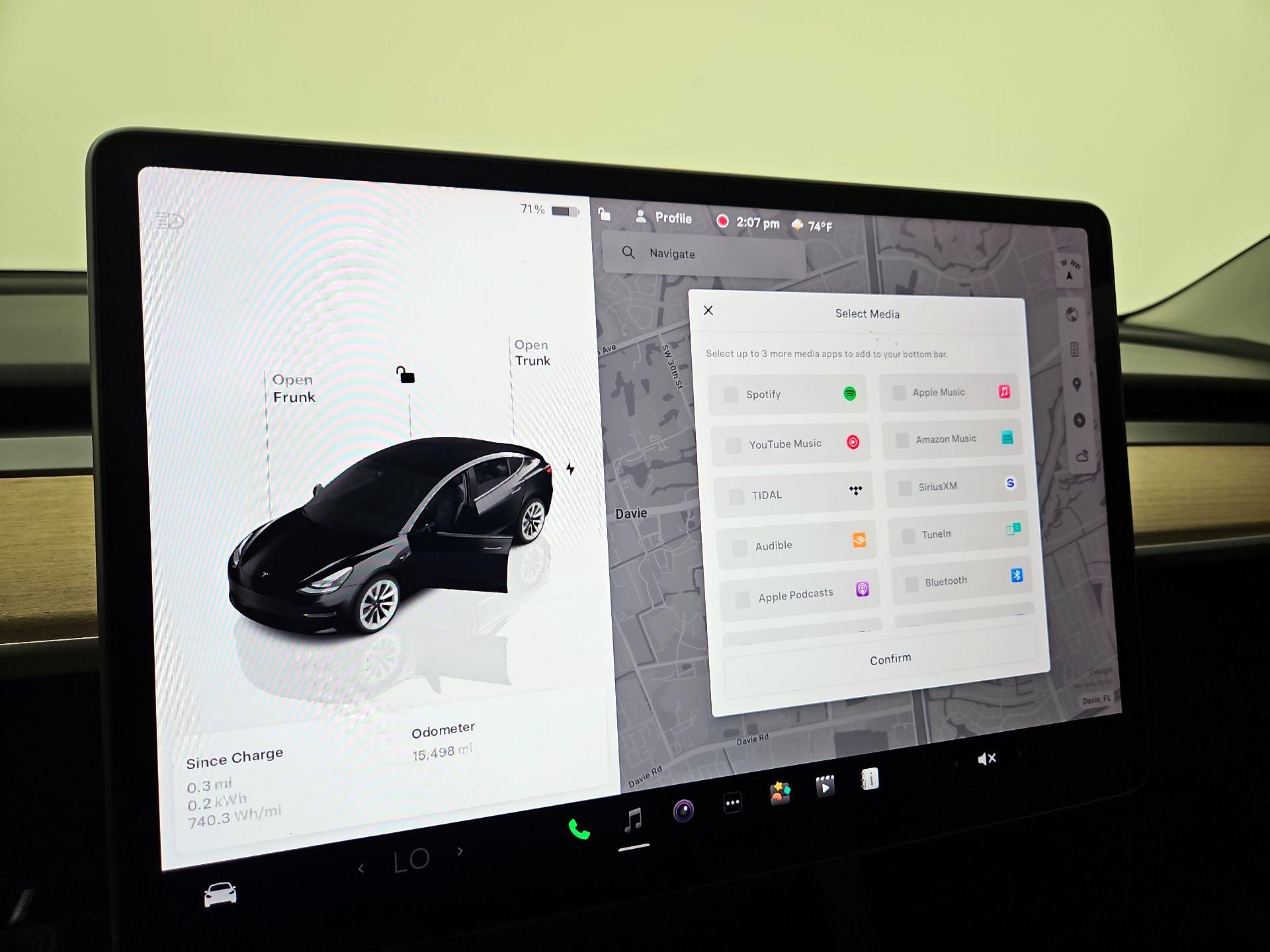 Thumbnail: 2023 Tesla Model 3 - 15
