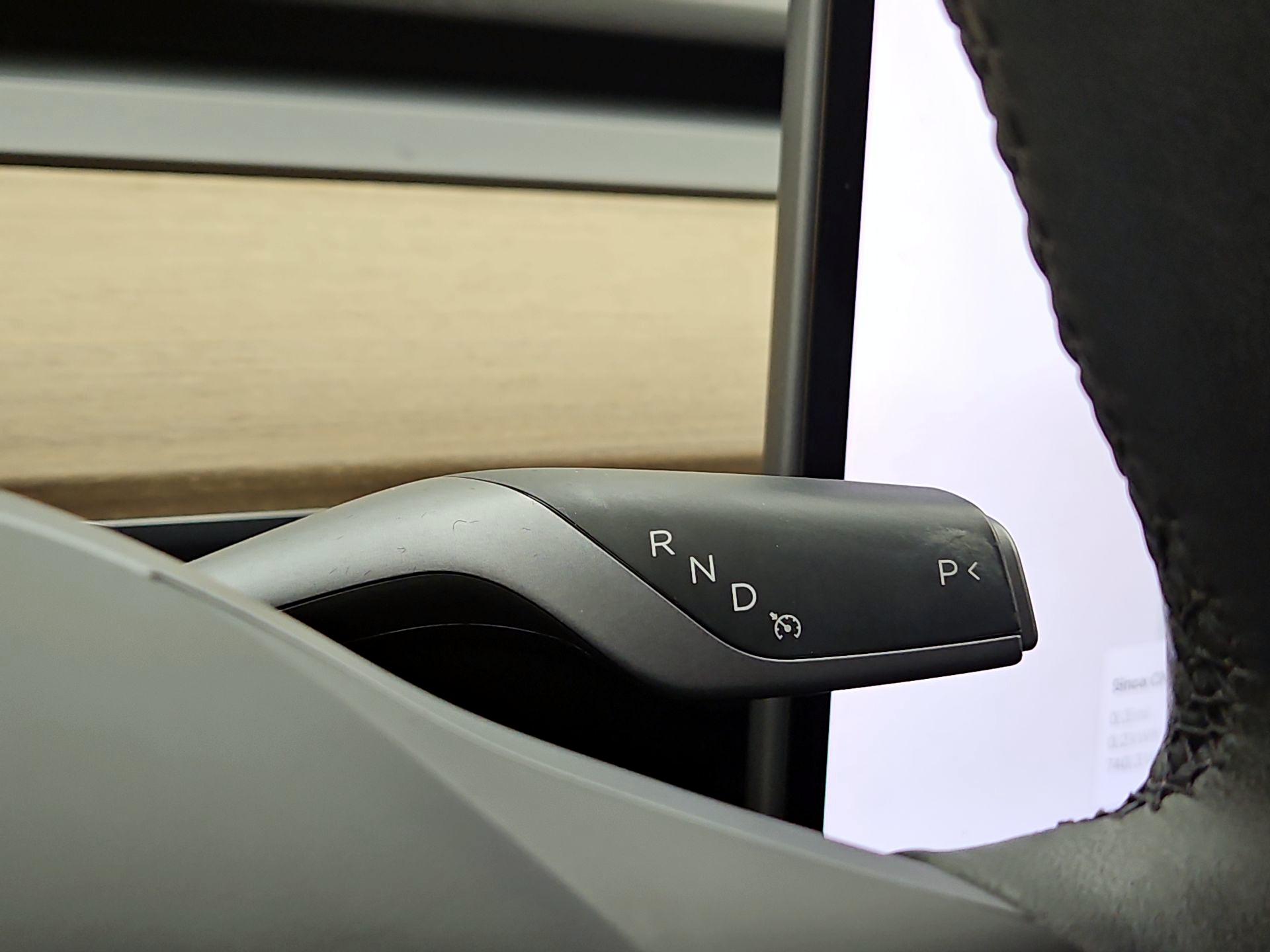 Thumbnail: 2023 Tesla Model 3 - 17