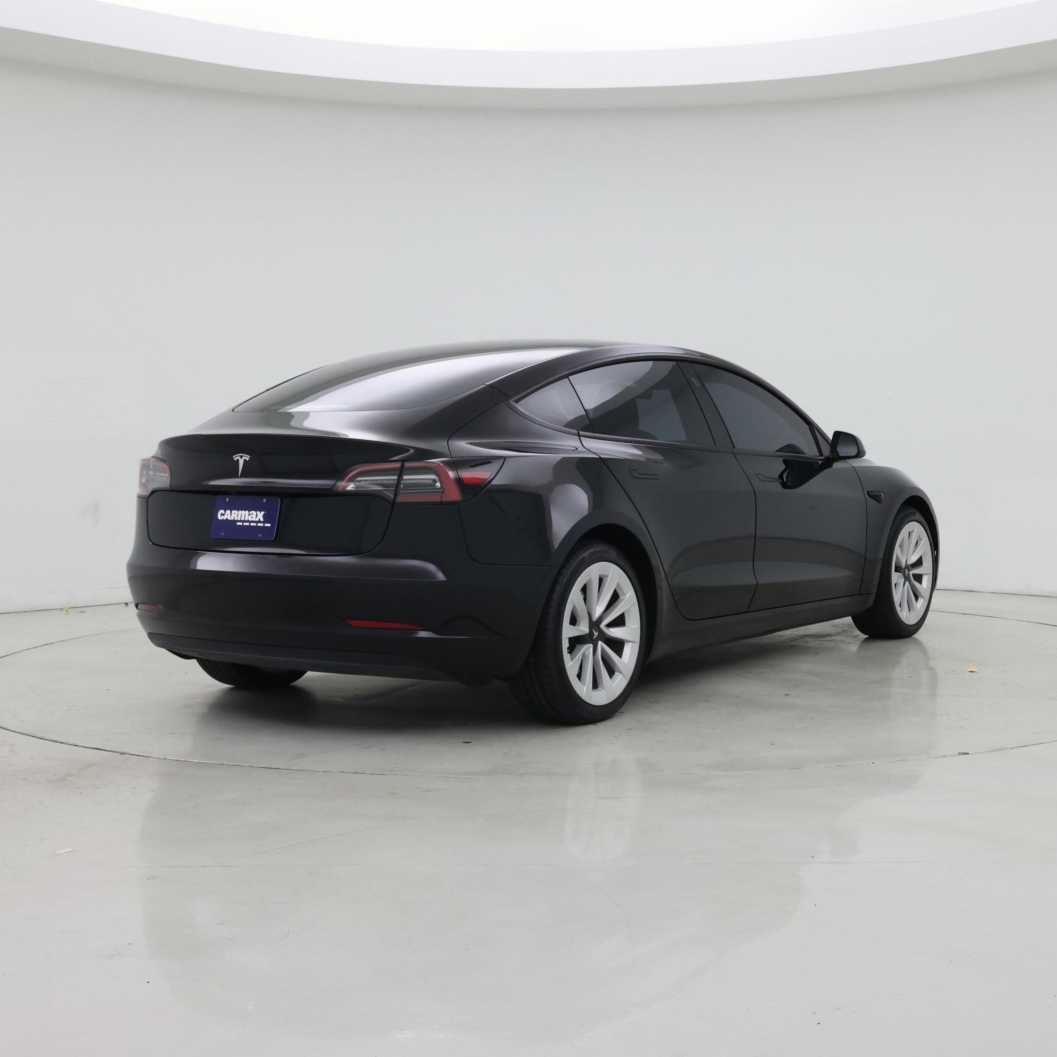 Thumbnail: 2023 Tesla Model 3 - 8
