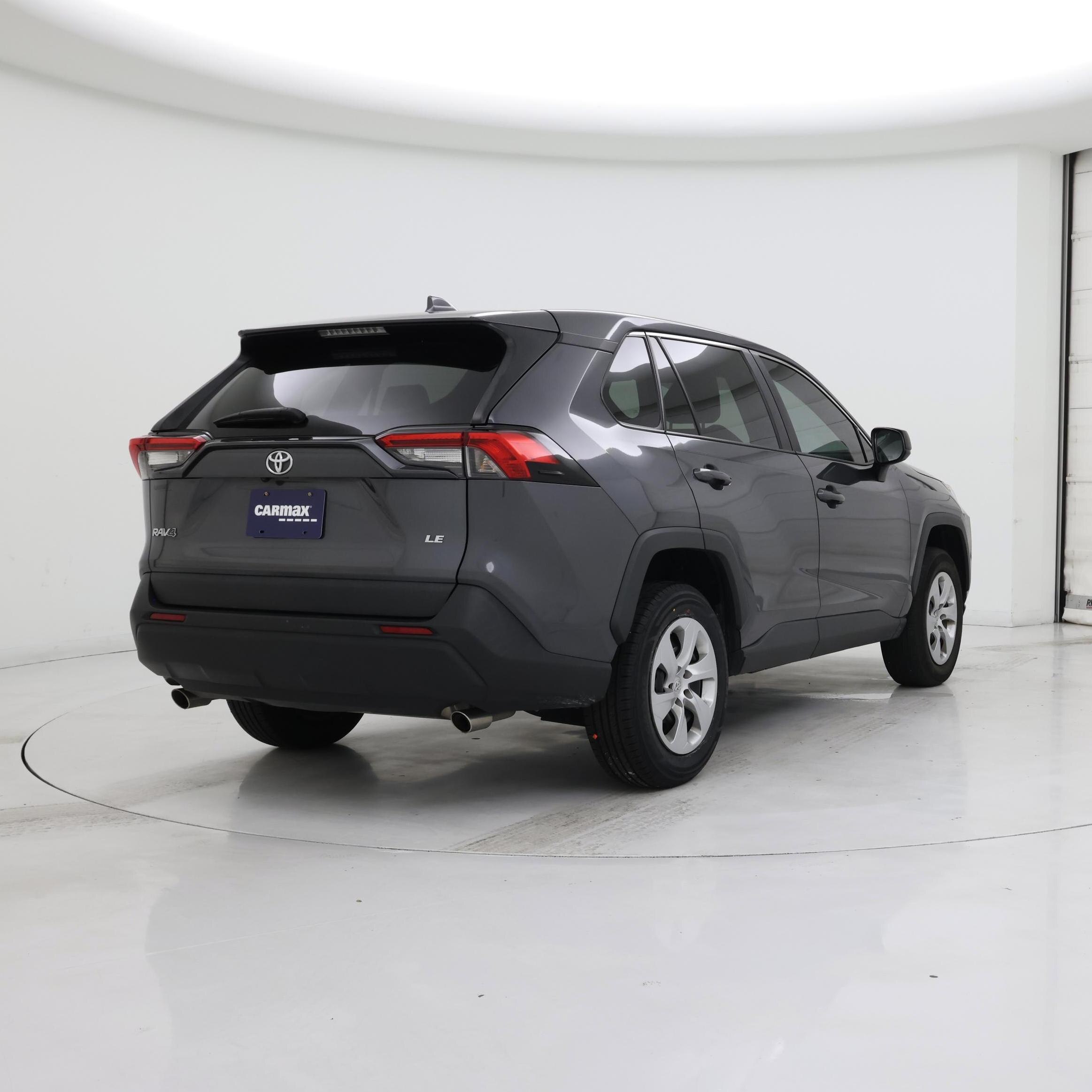 Thumbnail: 2022 Toyota RAV4 - 8