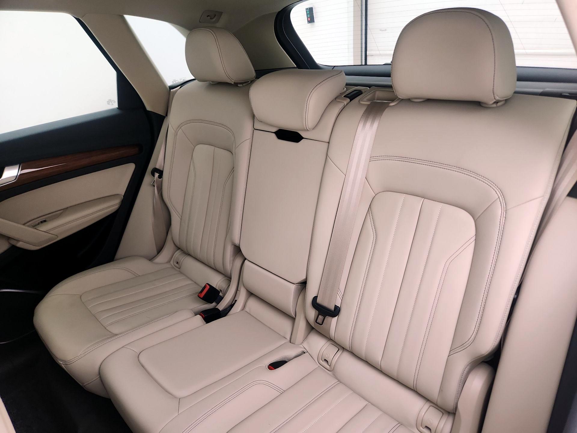 Thumbnail: 2021 Audi Q5 - 20