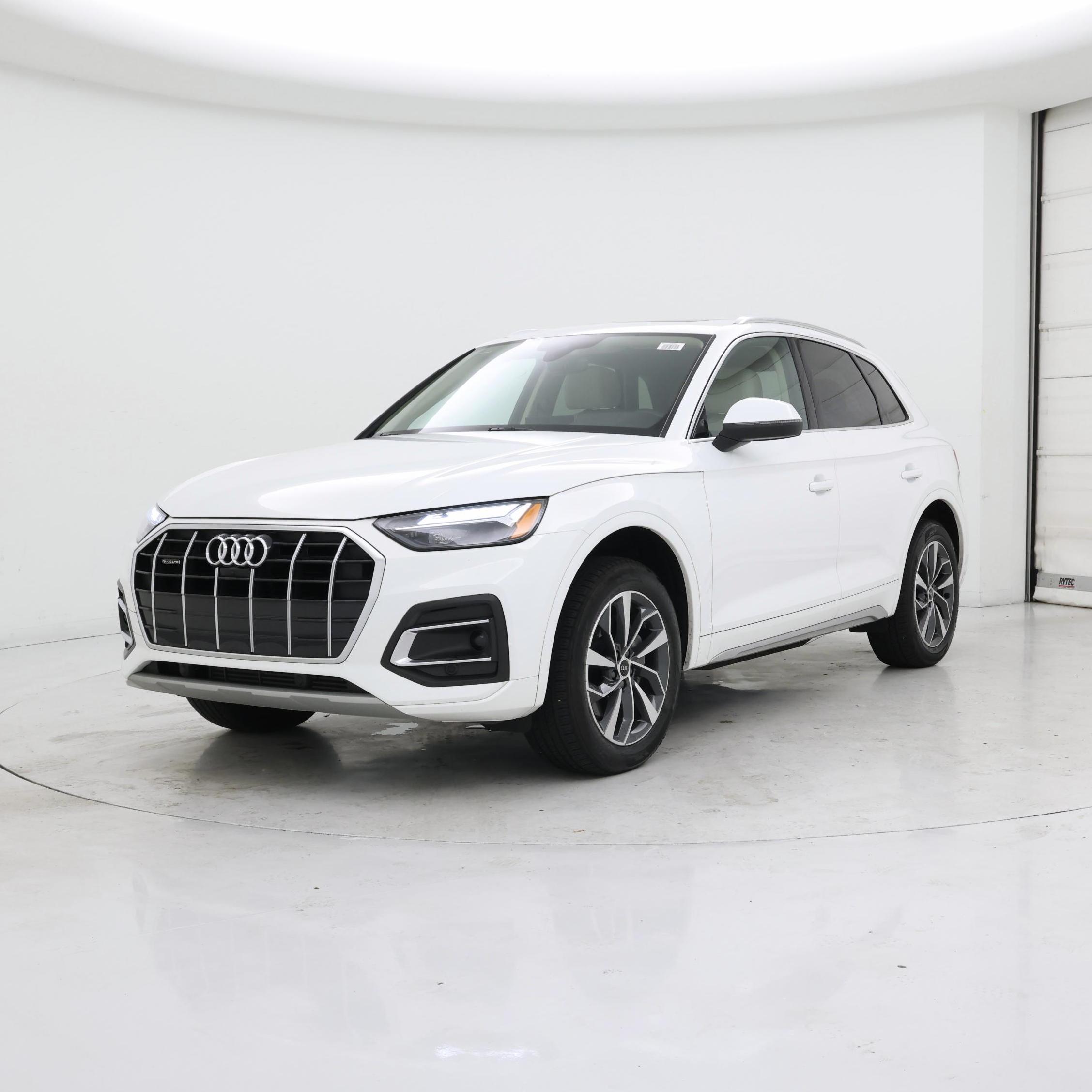 Thumbnail: 2021 Audi Q5 - 4