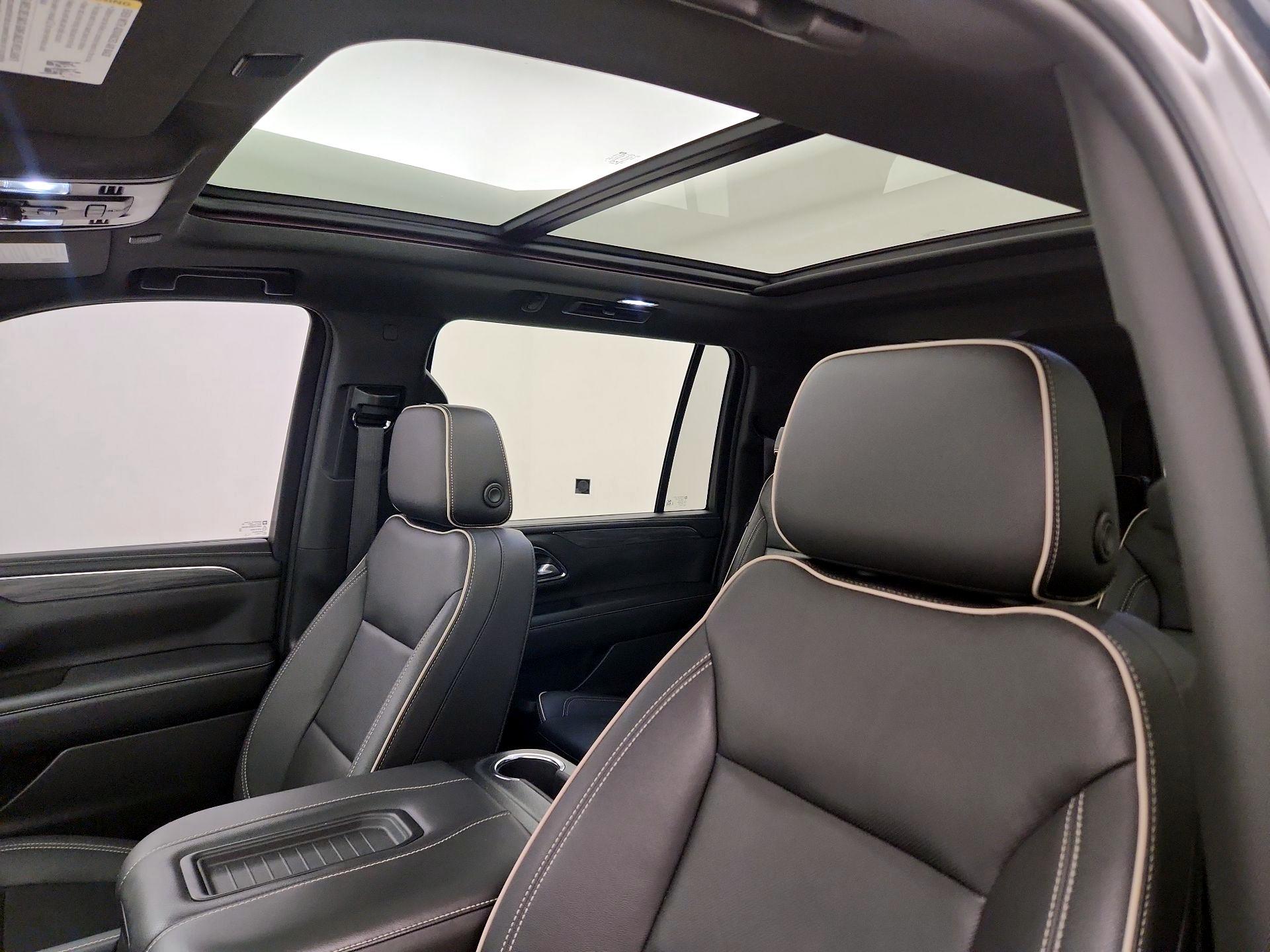 Thumbnail: 2022 GMC Yukon XL - 19