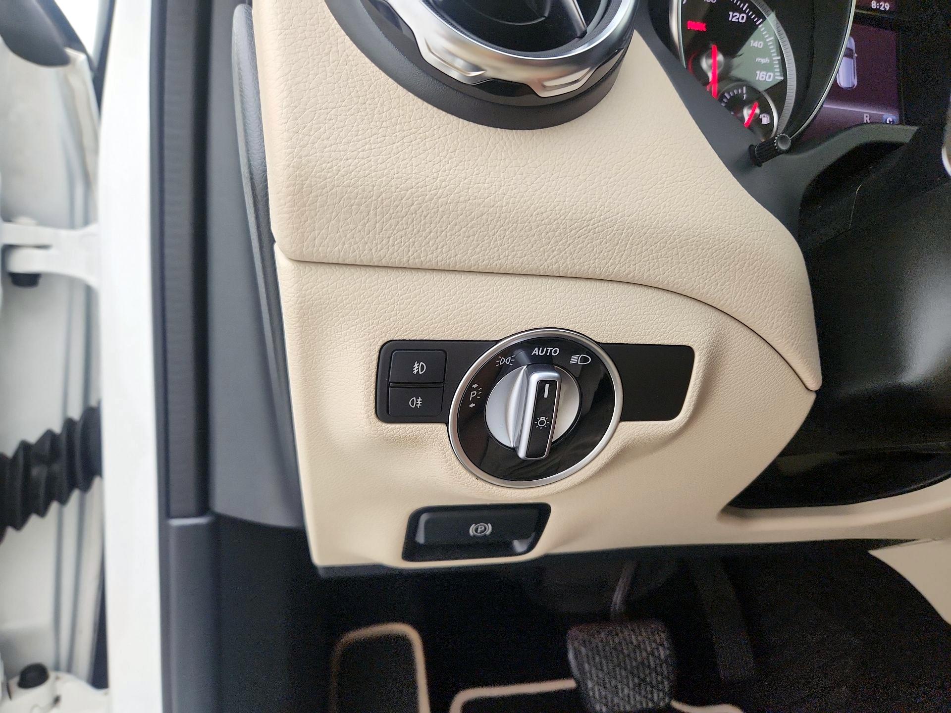 Thumbnail: 2020 Mercedes-Benz GLA - 13