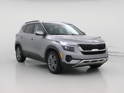 Gray 2021 Kia Seltos S
