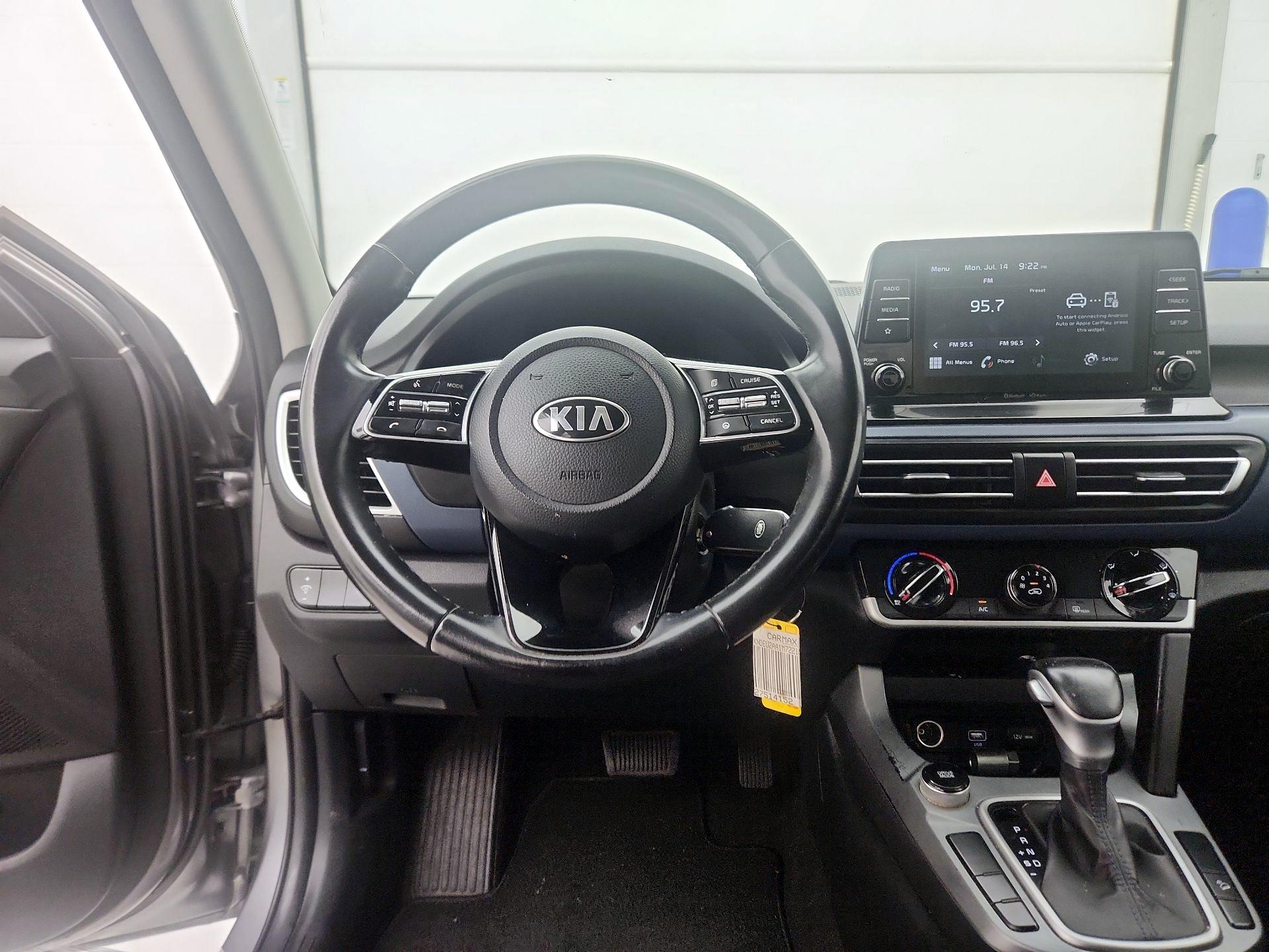 Thumbnail: 2021 Kia Seltos - 10