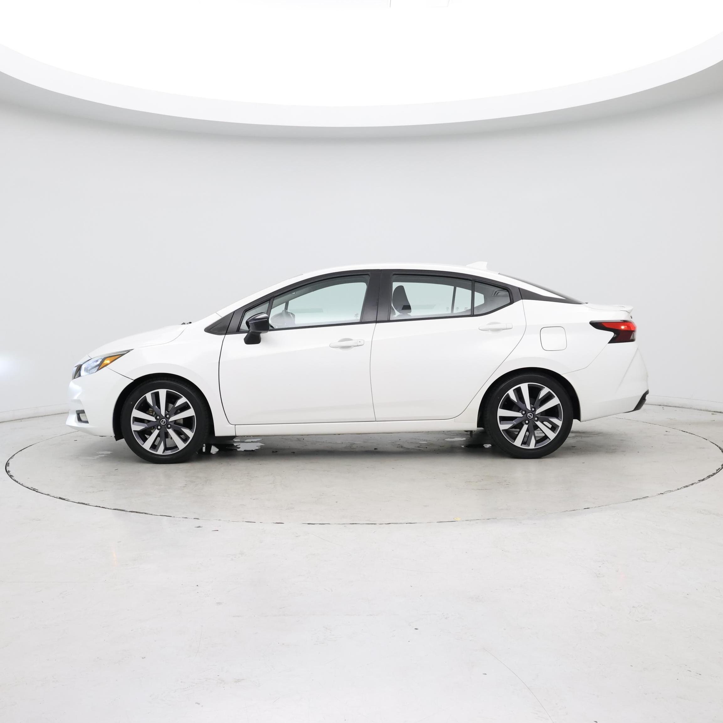 Thumbnail: 2020 Nissan Versa - 3