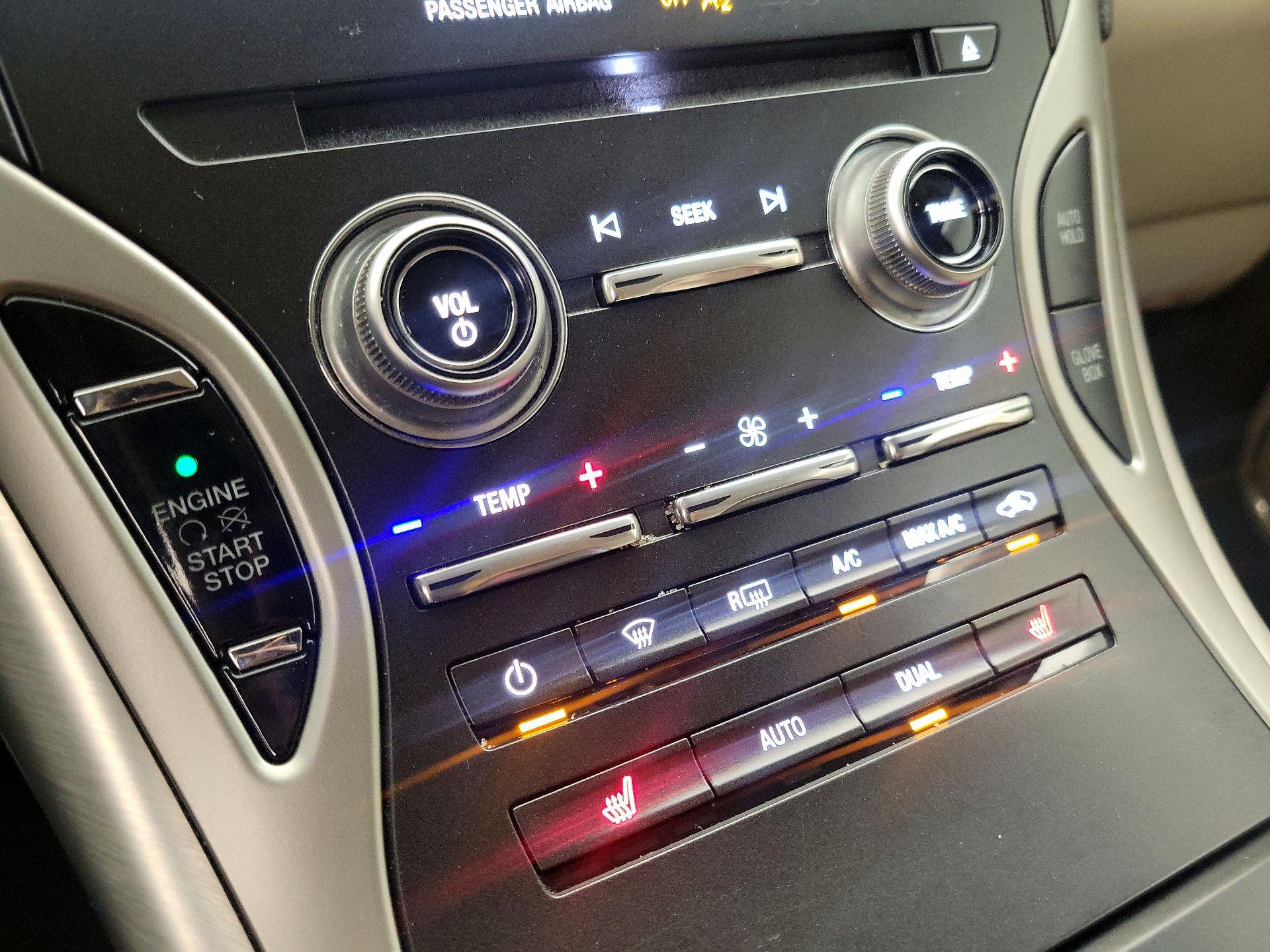 Thumbnail: 2019 Lincoln Nautilus - 16