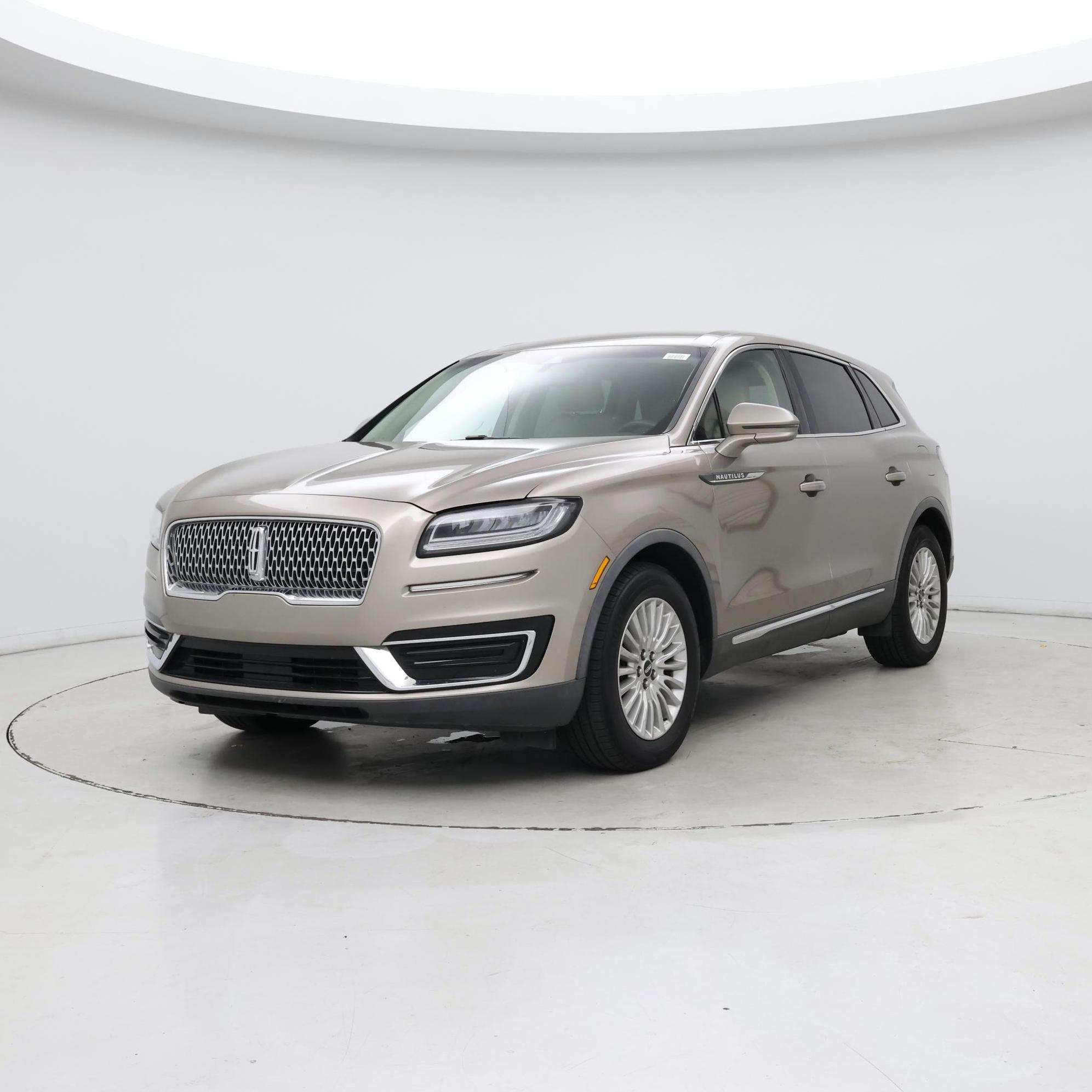 Thumbnail: 2019 Lincoln Nautilus - 4