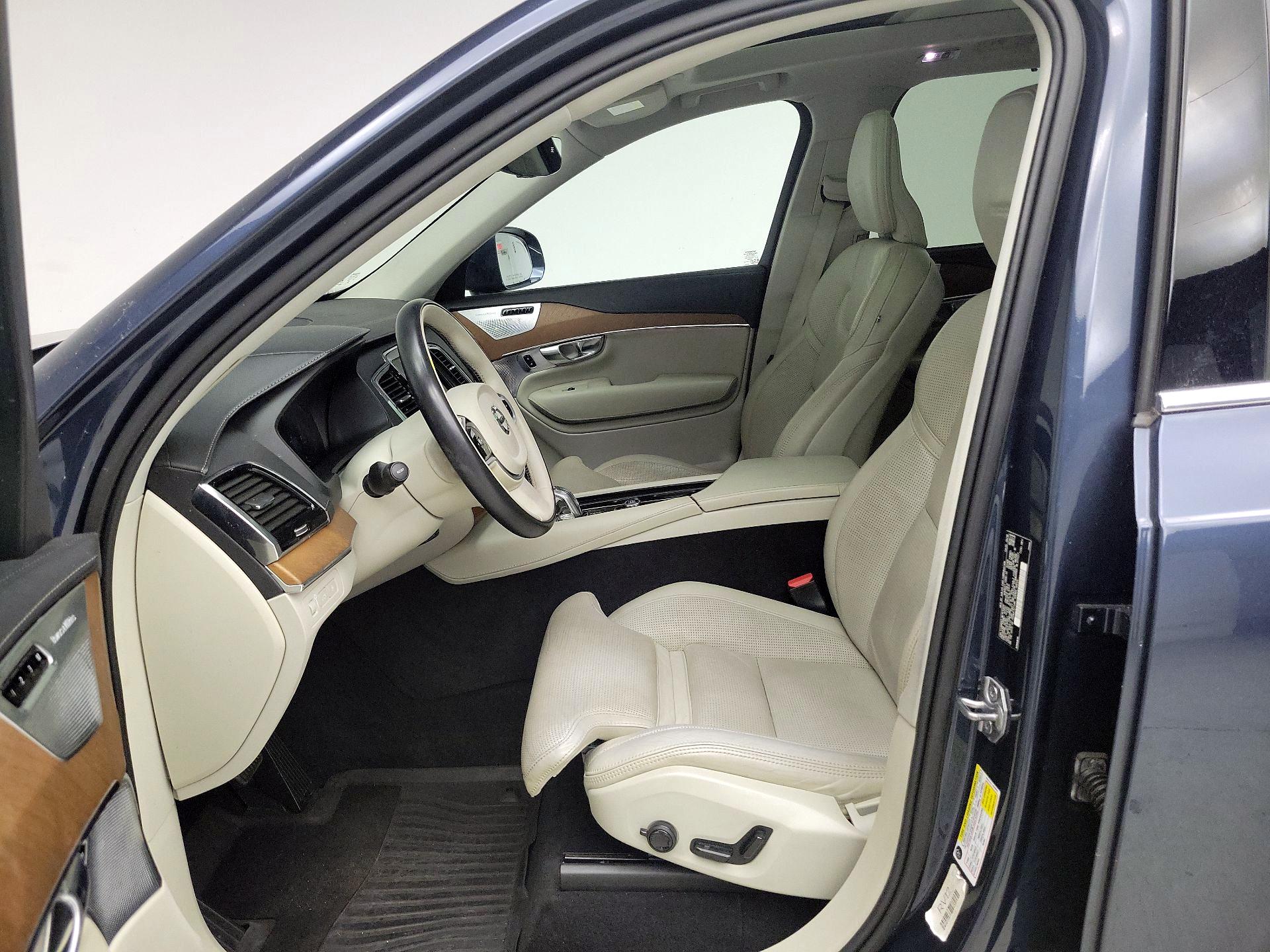Thumbnail: 2019 Volvo XC90 - 11