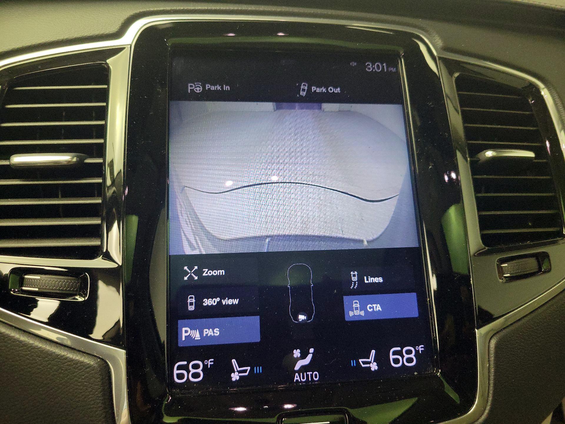 Thumbnail: 2019 Volvo XC90 - 14