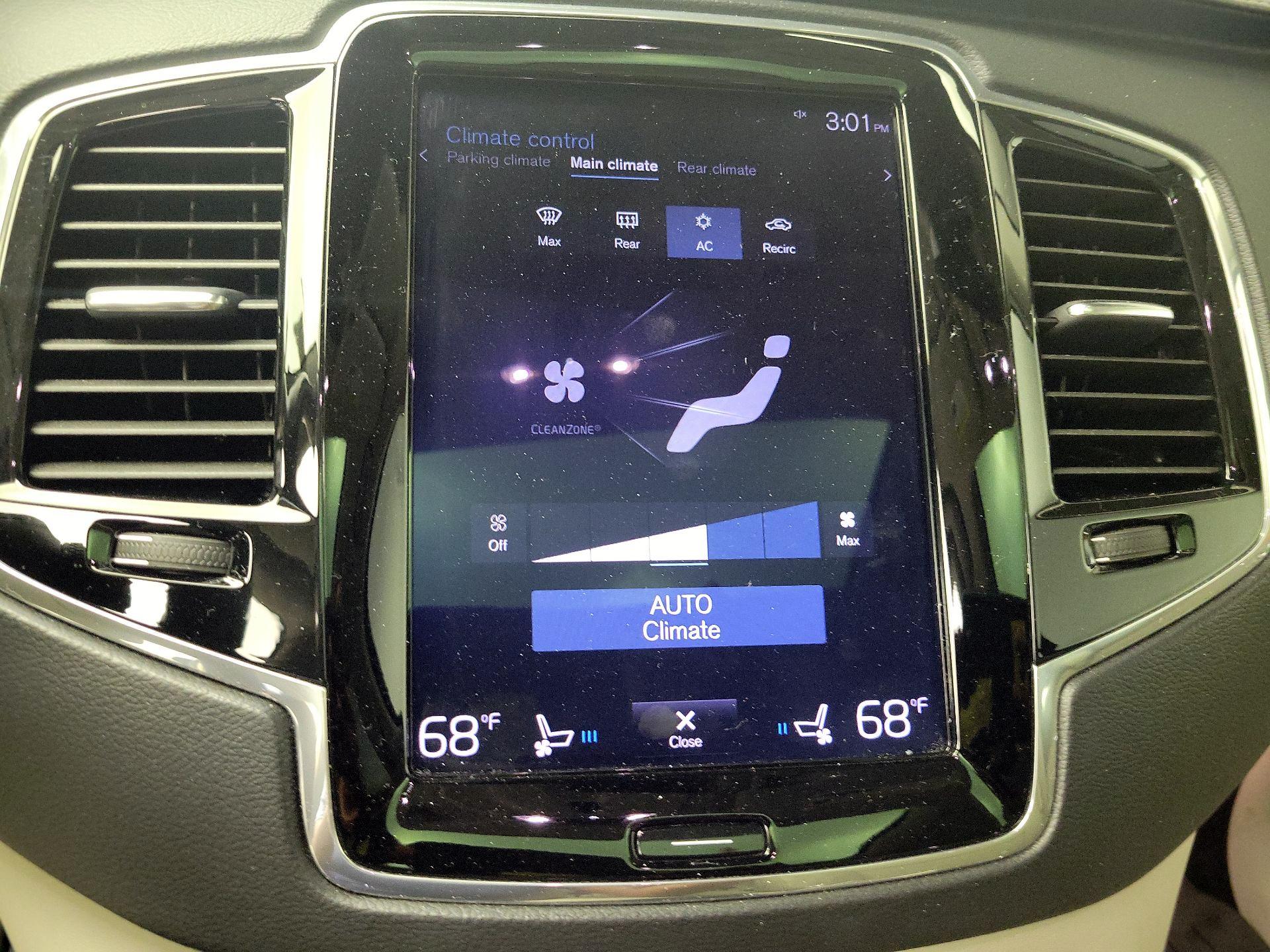 Thumbnail: 2019 Volvo XC90 - 16