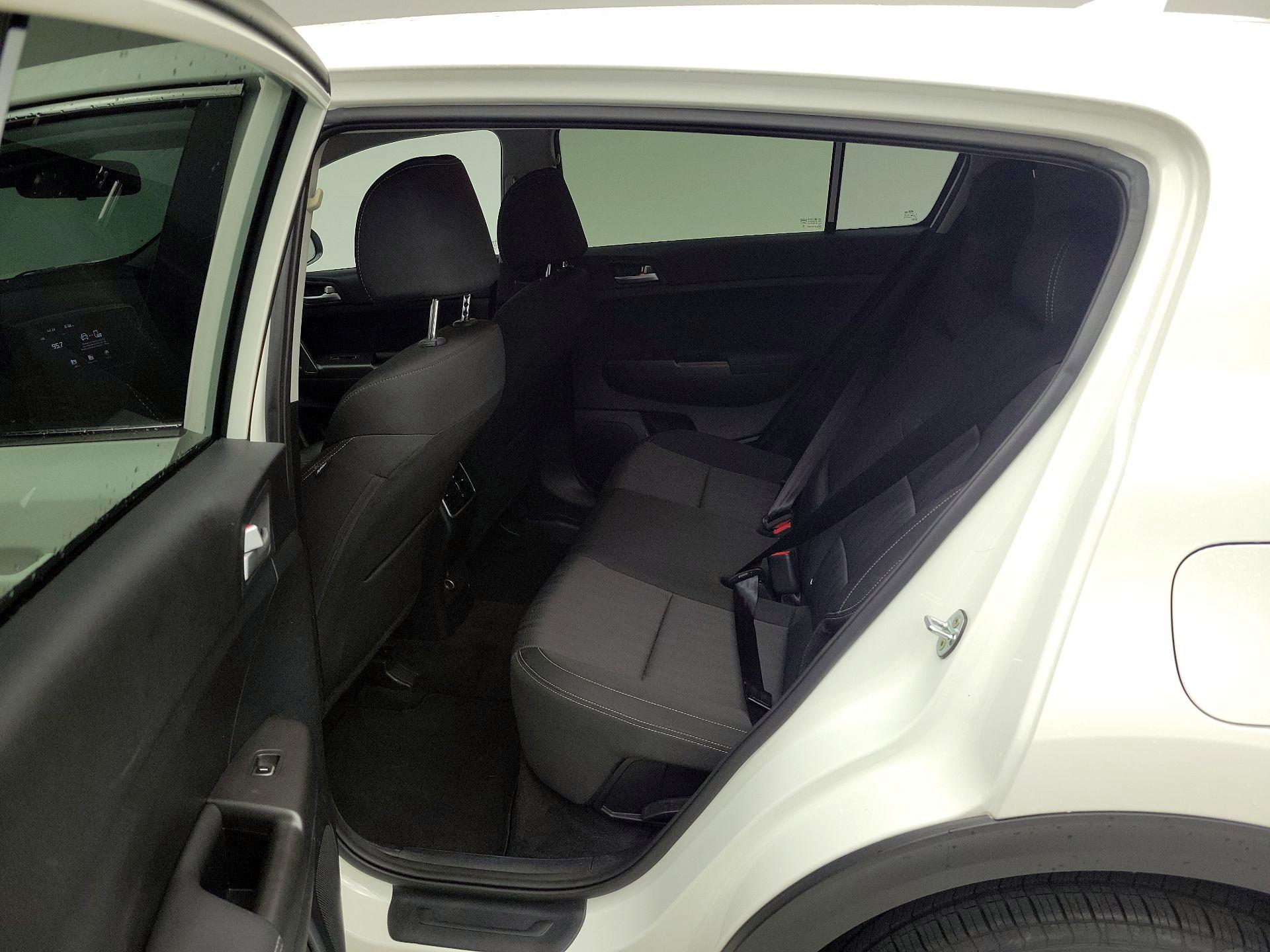 Thumbnail: 2021 Kia Sportage - 19