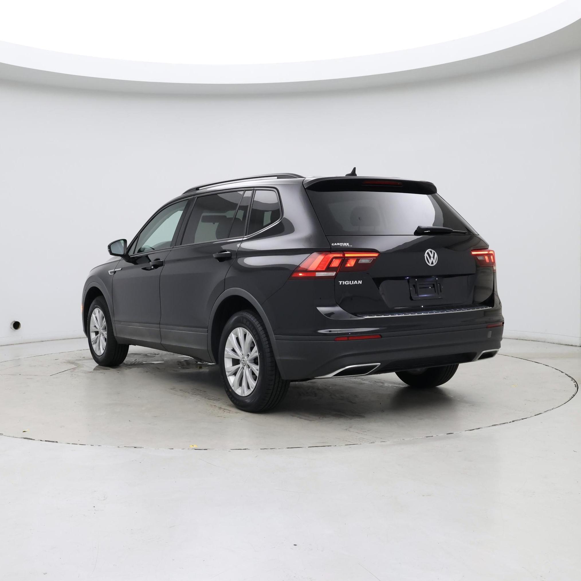 Thumbnail: 2020 Volkswagen Tiguan - 2