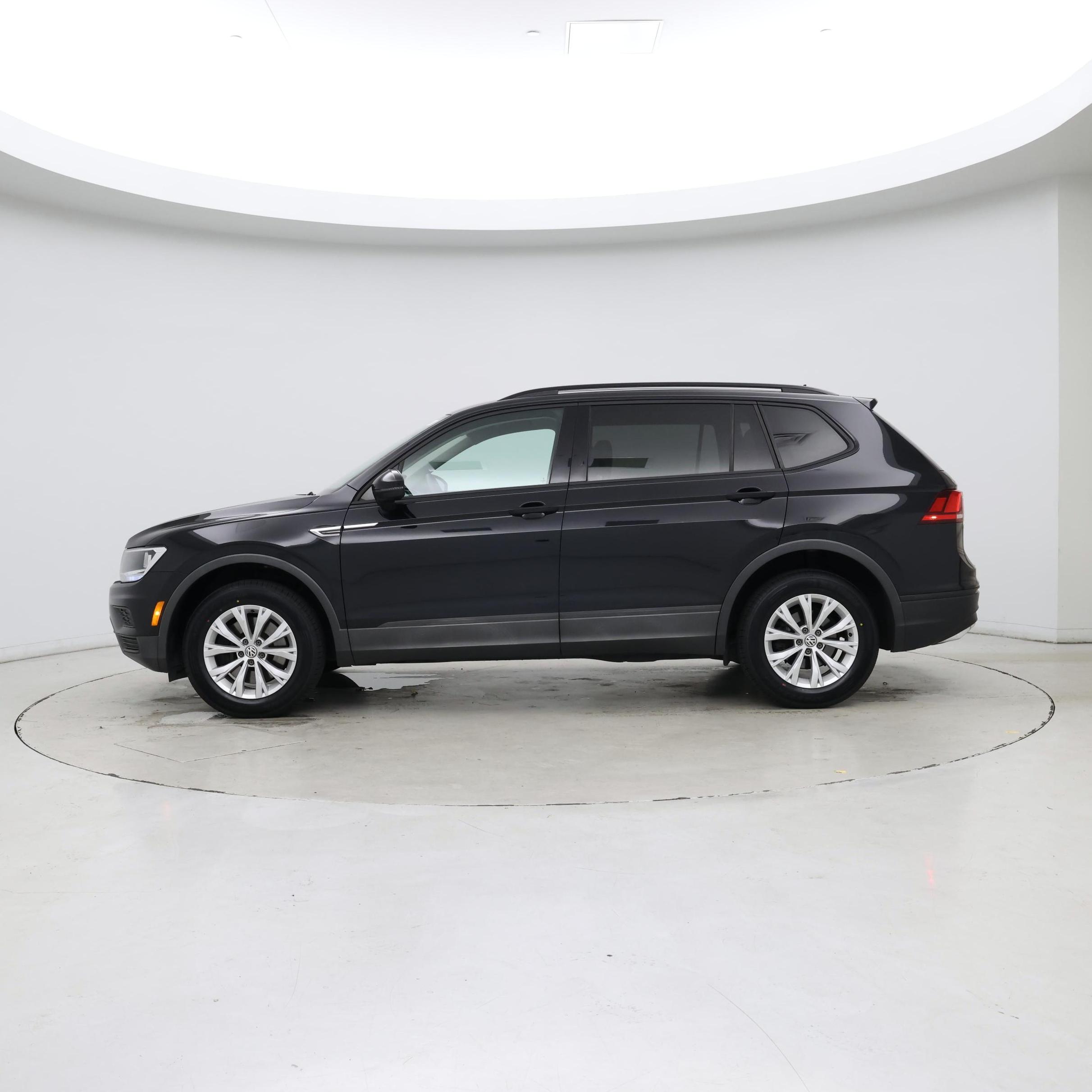 Thumbnail: 2020 Volkswagen Tiguan - 3