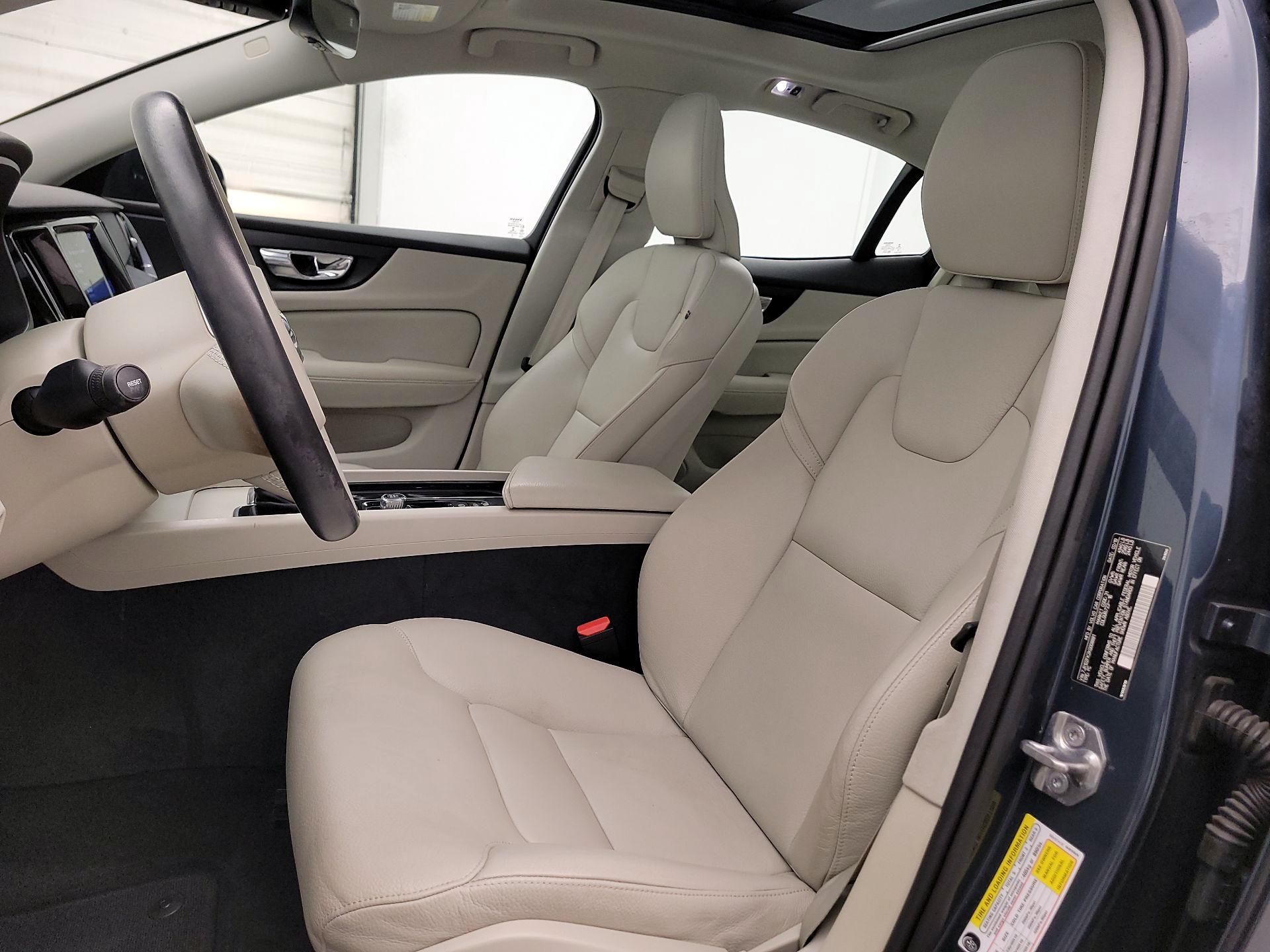 Thumbnail: 2019 Volvo S60 - 11