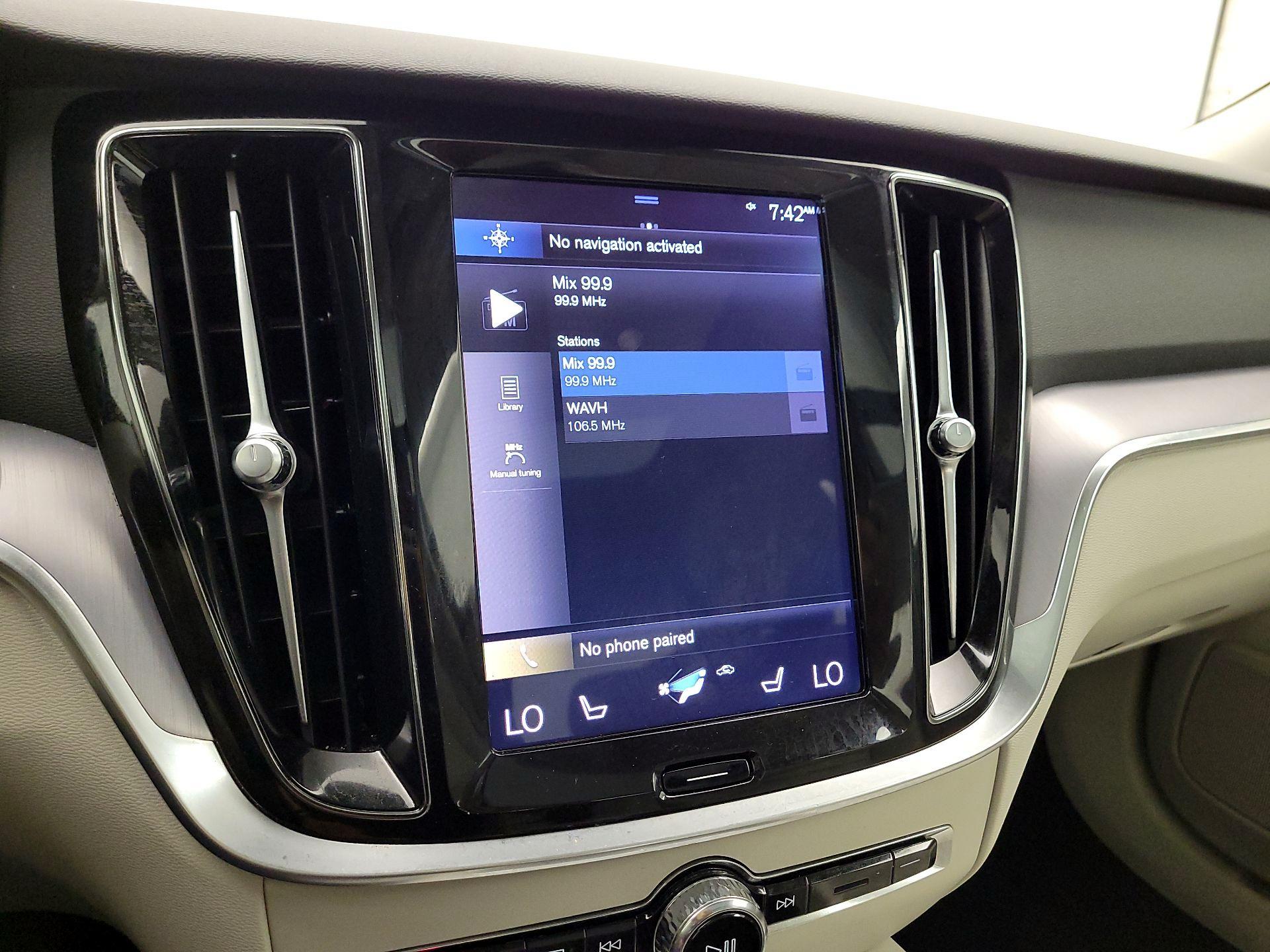 Thumbnail: 2019 Volvo S60 - 15