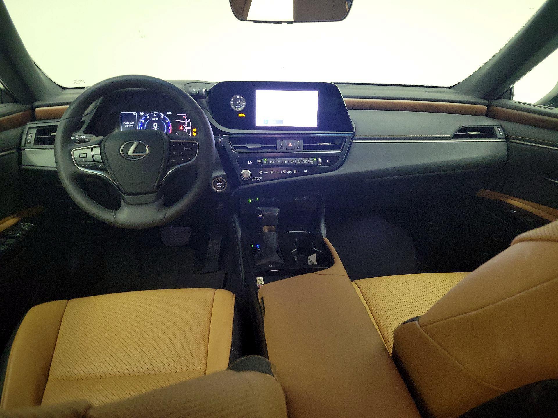 Thumbnail: 2023 Lexus ES - 9