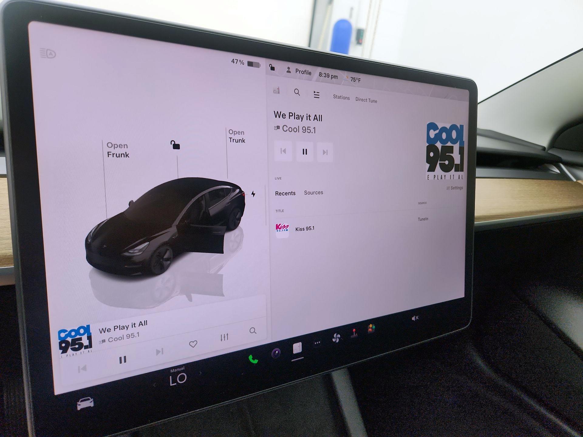 Thumbnail: 2022 Tesla Model 3 - 15