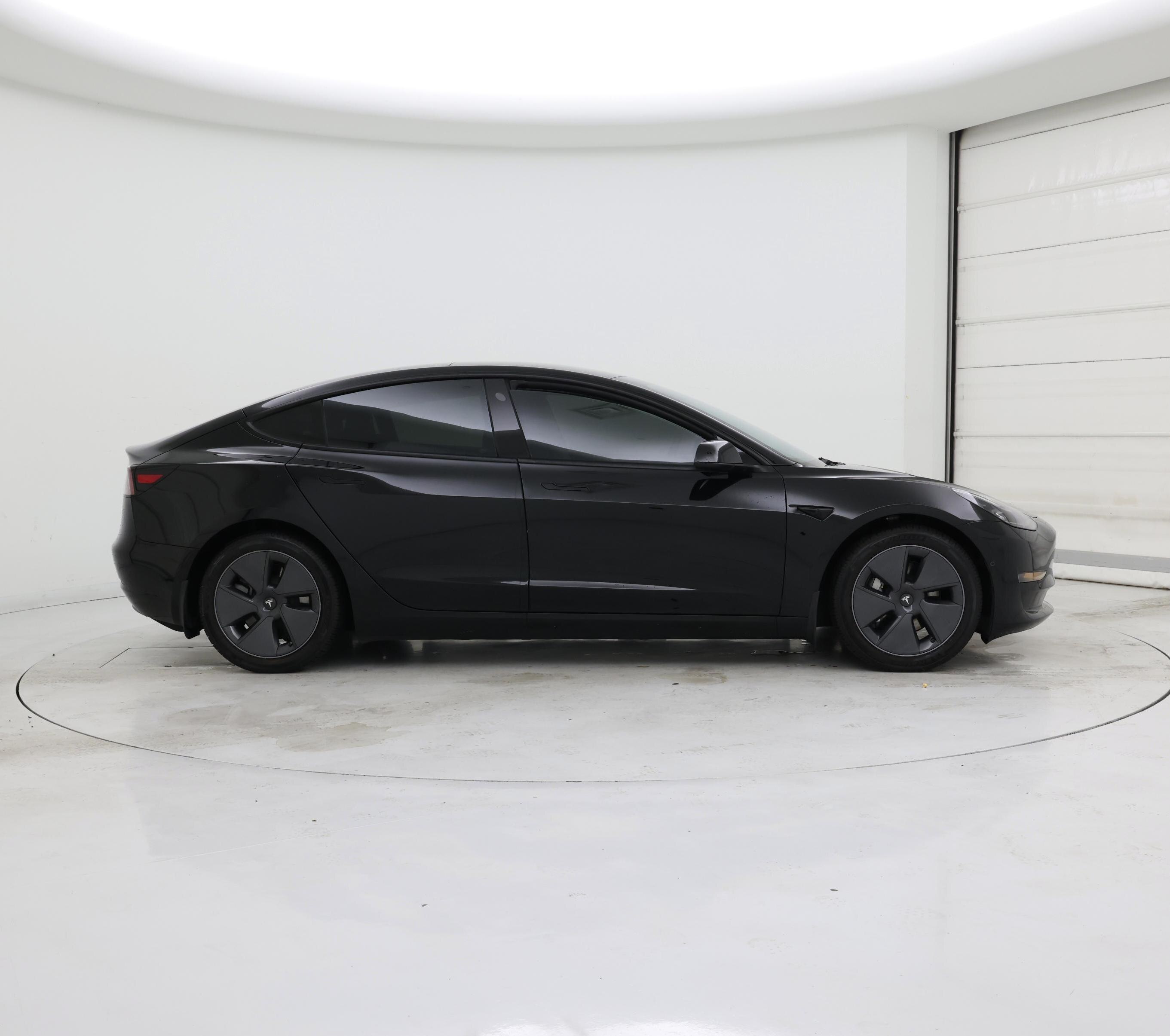 Thumbnail: 2022 Tesla Model 3 - 7