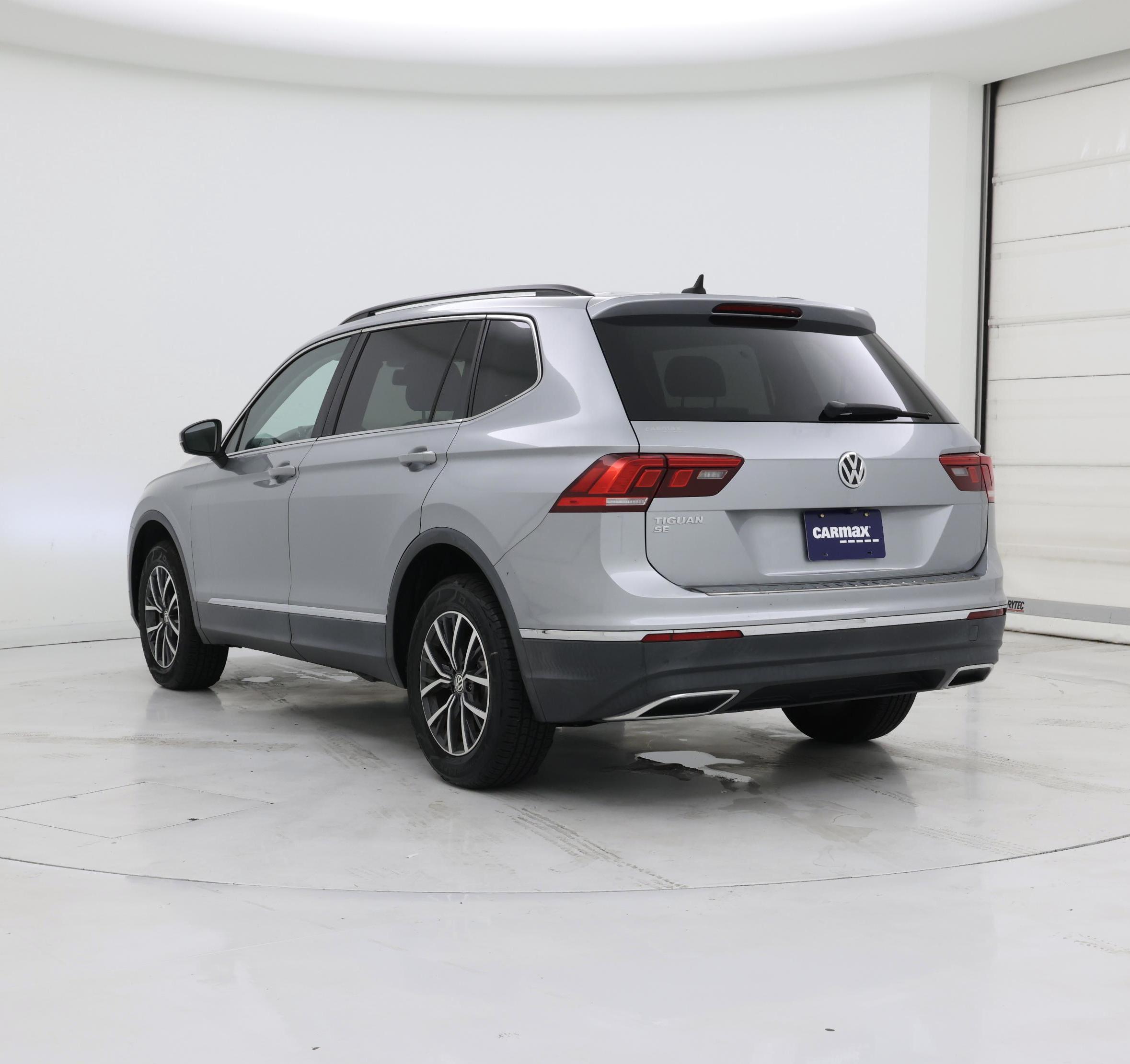 Thumbnail: 2020 Volkswagen Tiguan - 2