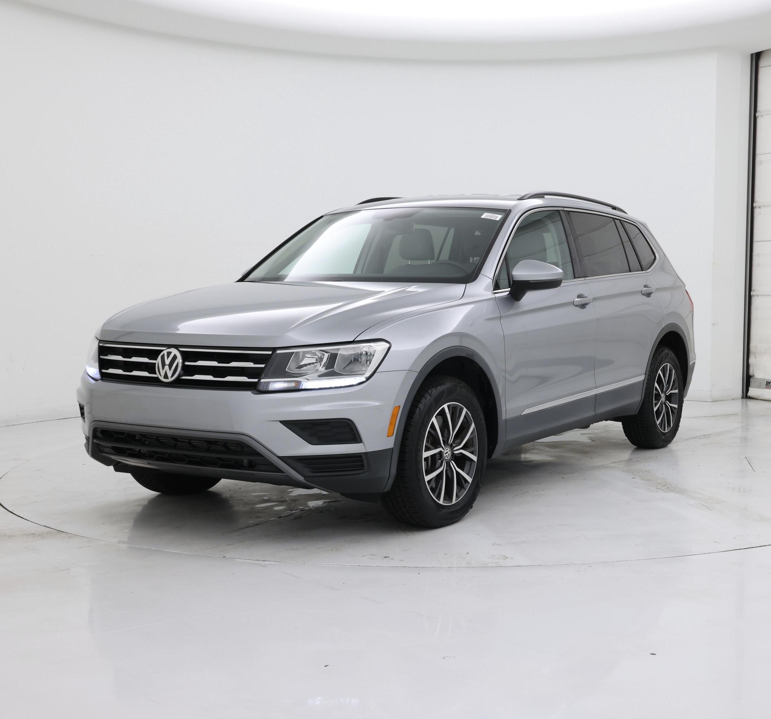 Thumbnail: 2020 Volkswagen Tiguan - 4