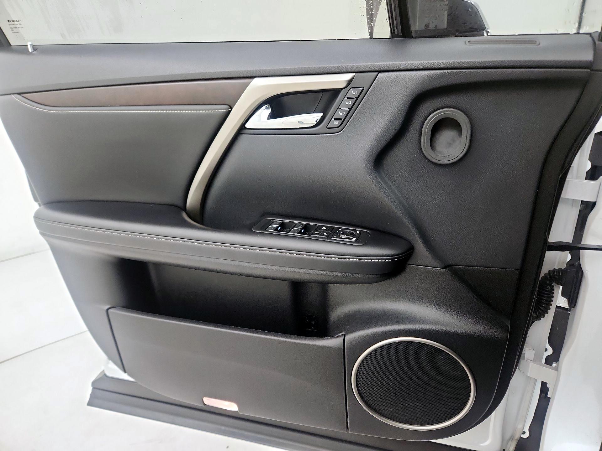 Thumbnail: 2020 Lexus RX - 12