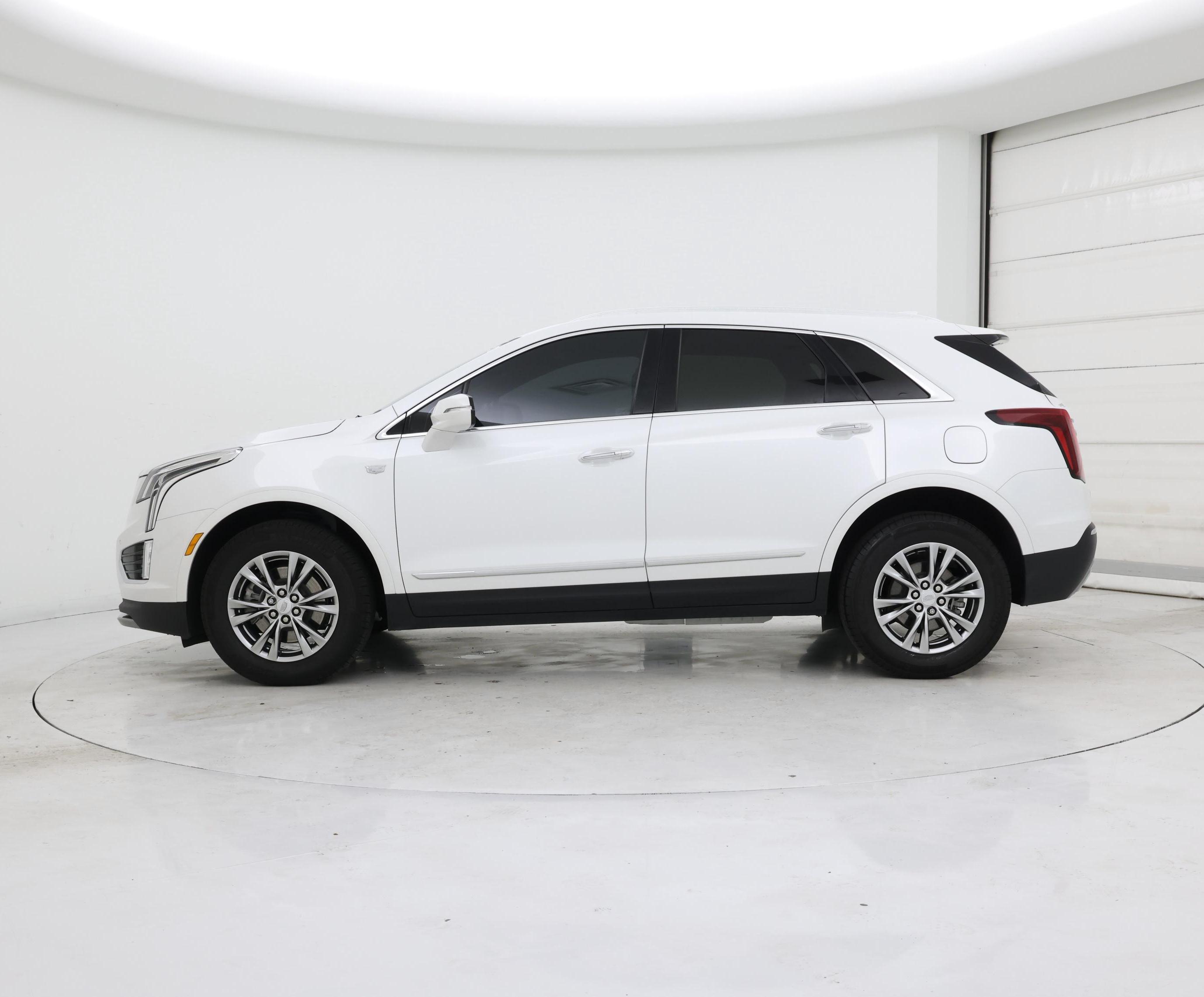Thumbnail: 2023 Cadillac XT5 - 3