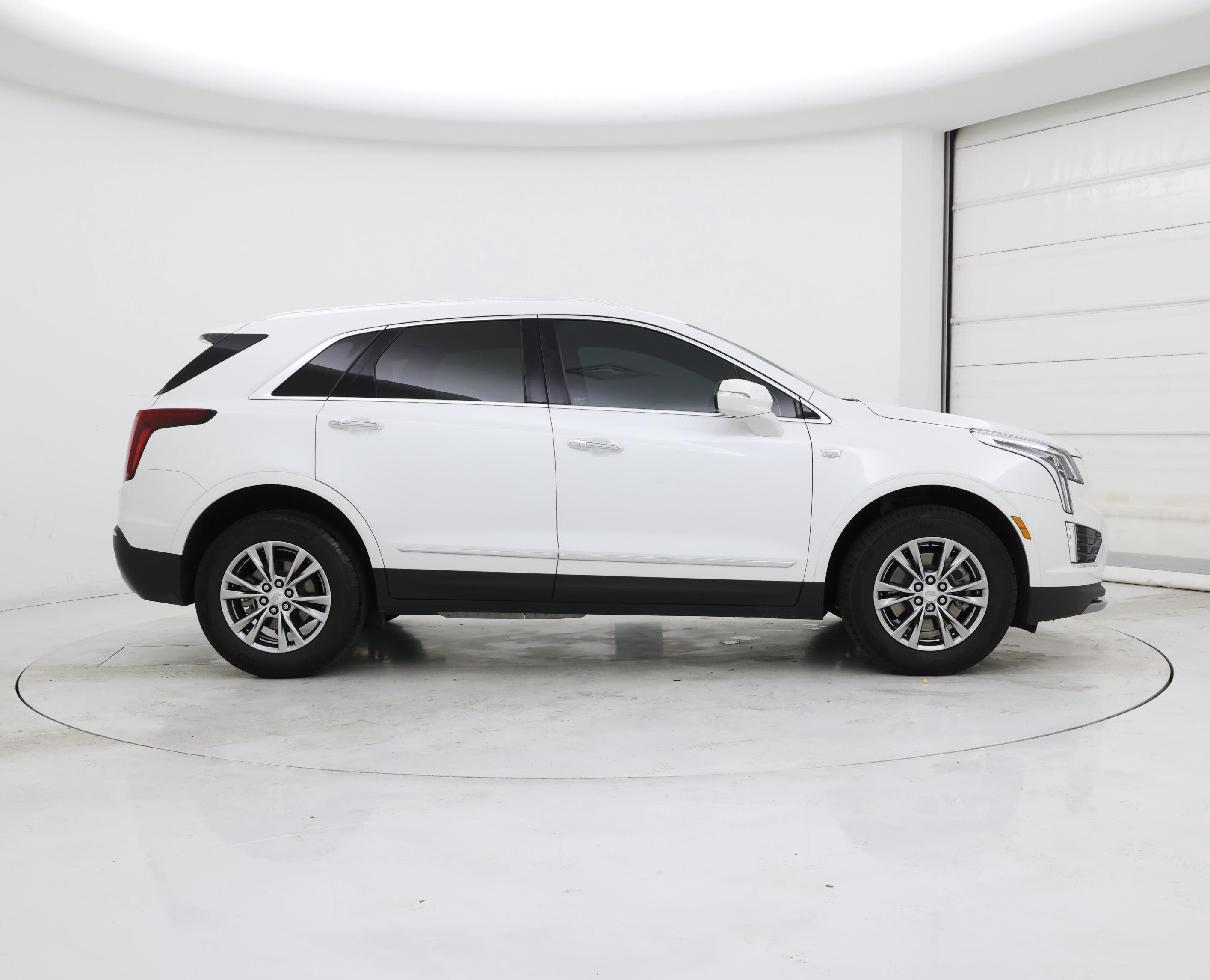 Thumbnail: 2023 Cadillac XT5 - 7