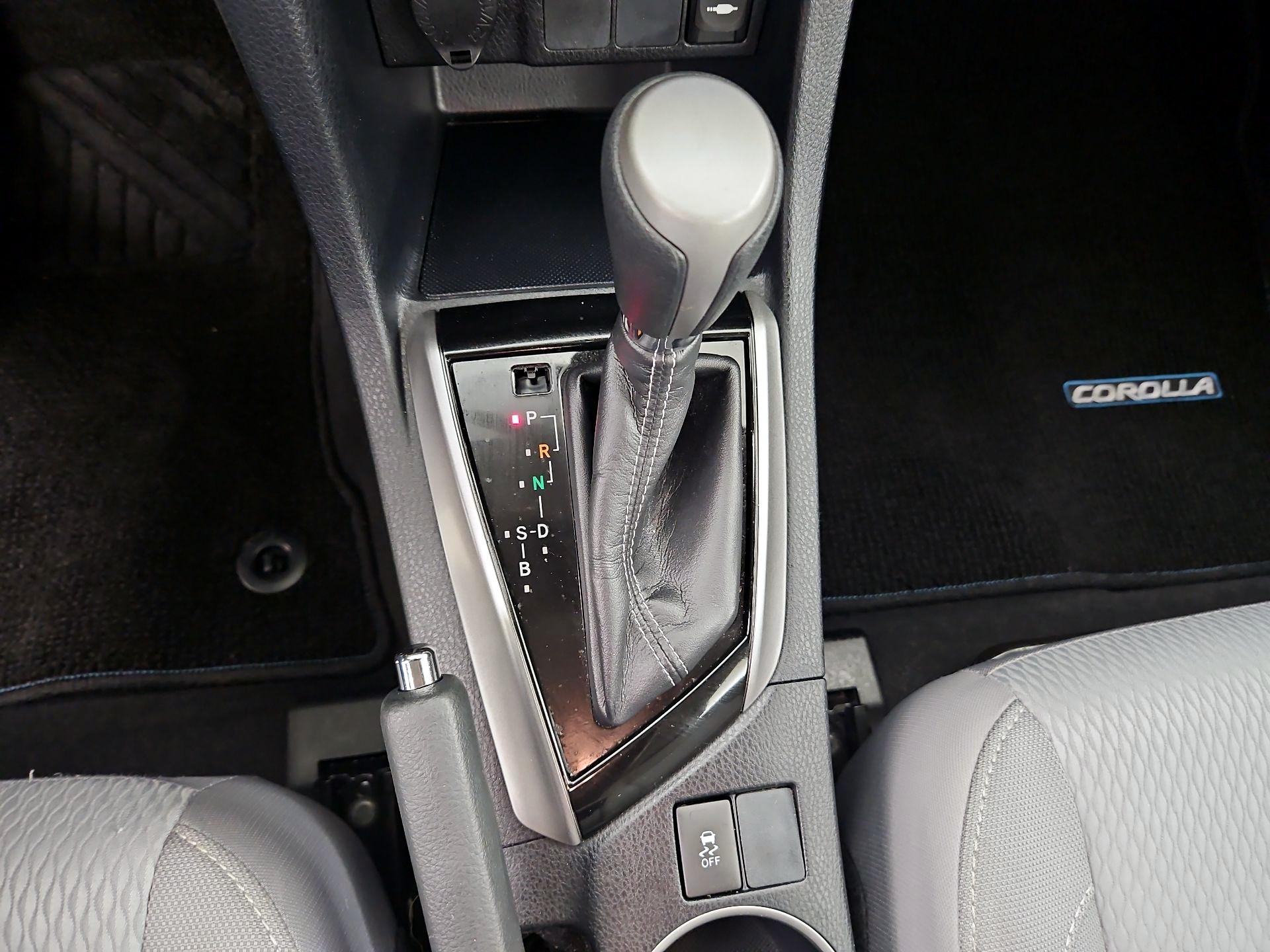 Thumbnail: 2016 Toyota Corolla - 17