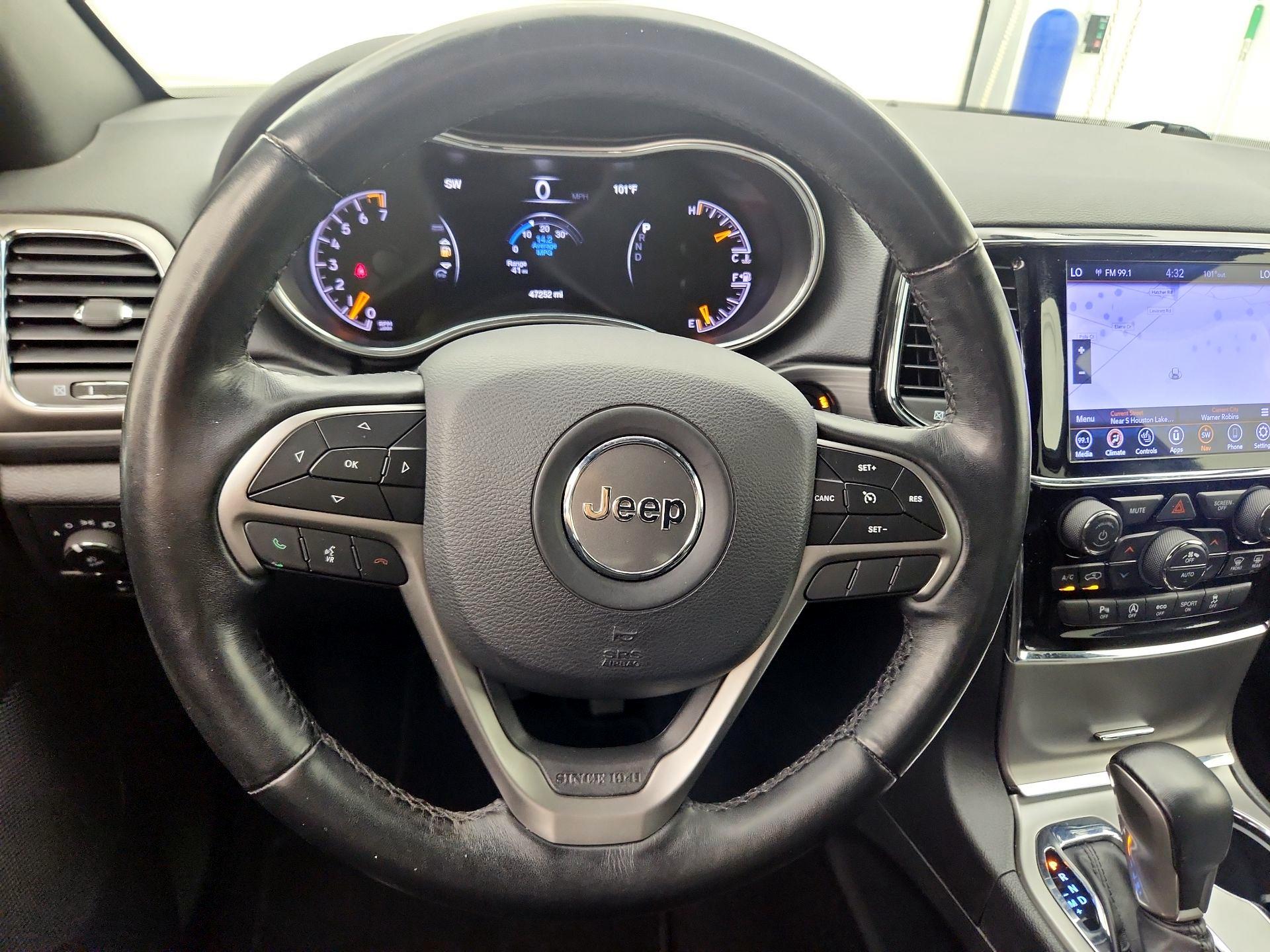 Thumbnail: 2020 Jeep Grand Cherokee - 10