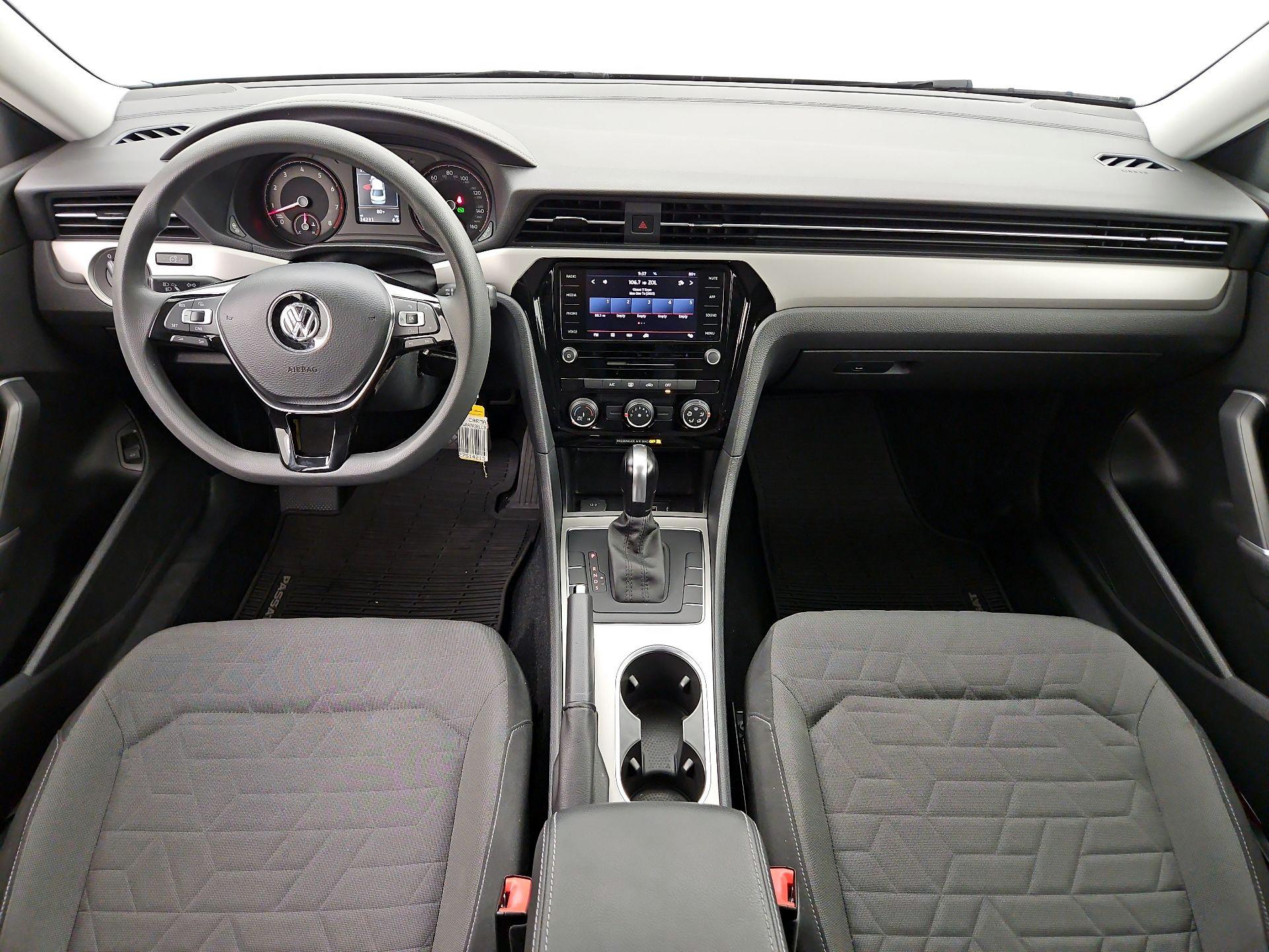 Thumbnail: 2020 Volkswagen Passat - 9