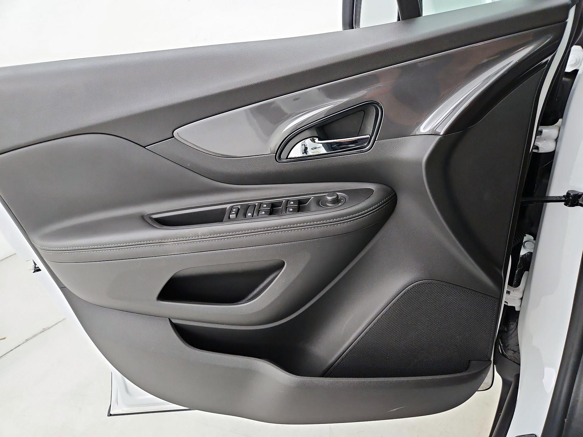 Thumbnail: 2022 Buick Encore - 12
