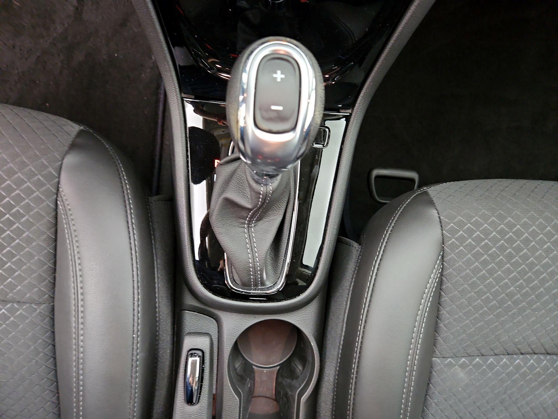 Thumbnail: 2022 Buick Encore - 17