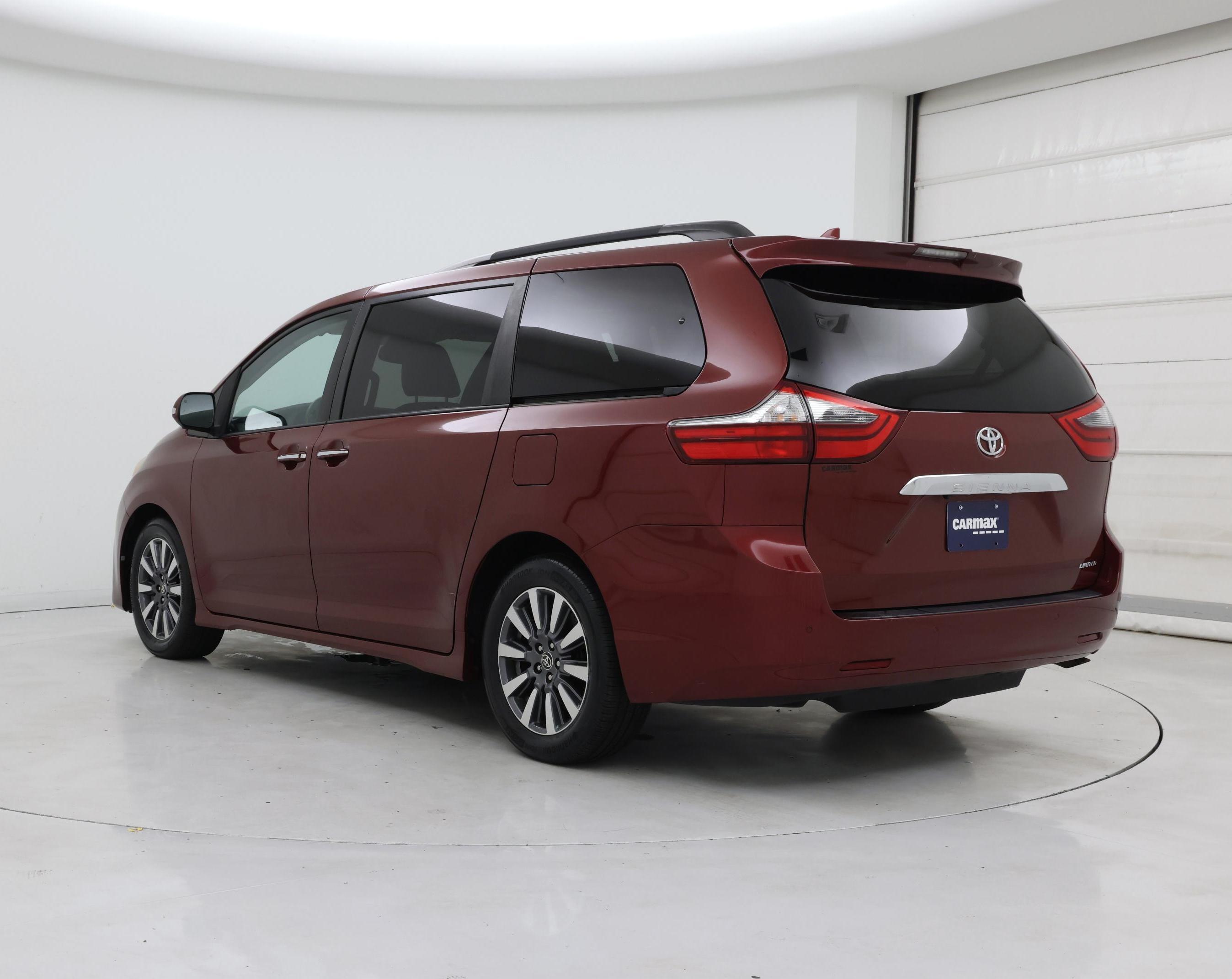 Thumbnail: 2020 Toyota Sienna - 2